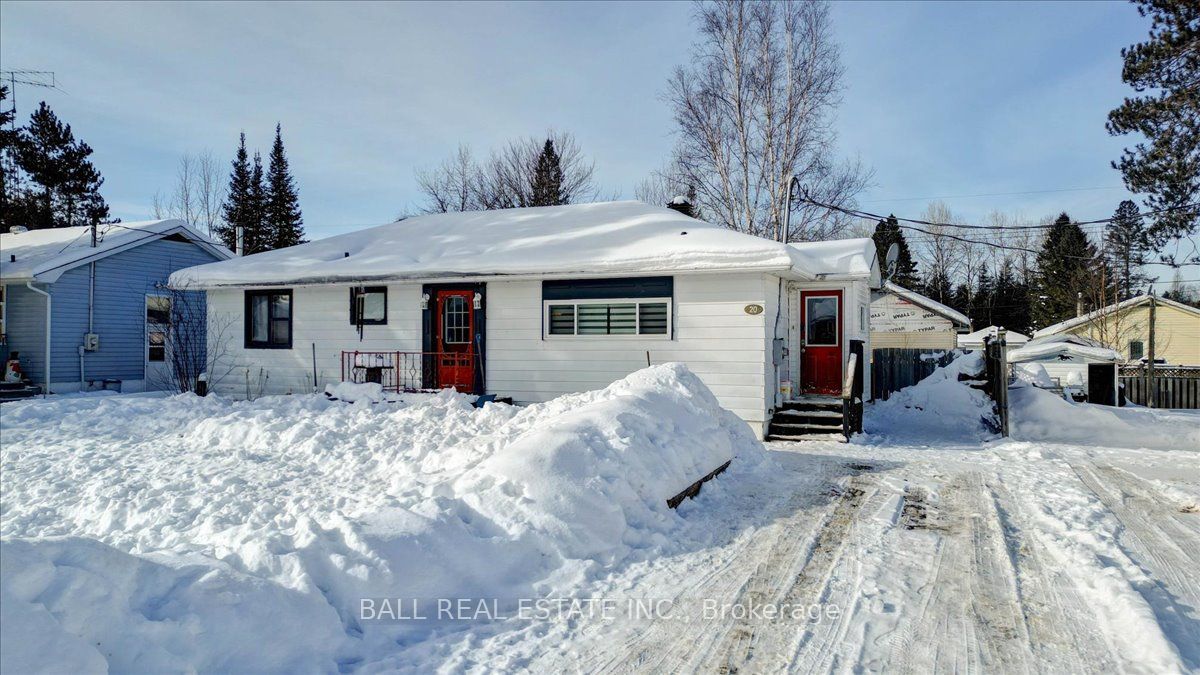 20 Great Oak Street Property Photo