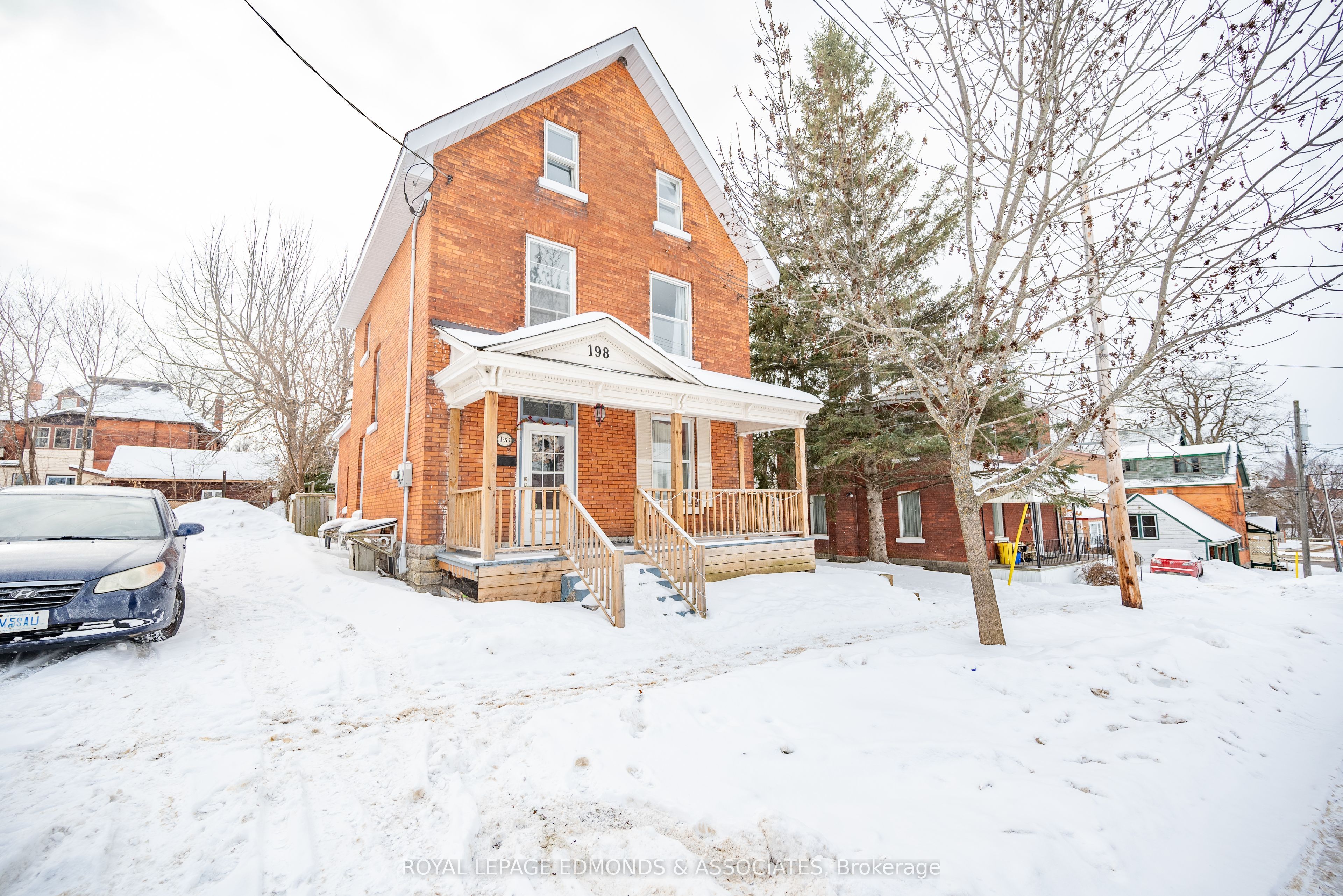 198 Mcallister Street Property Photo