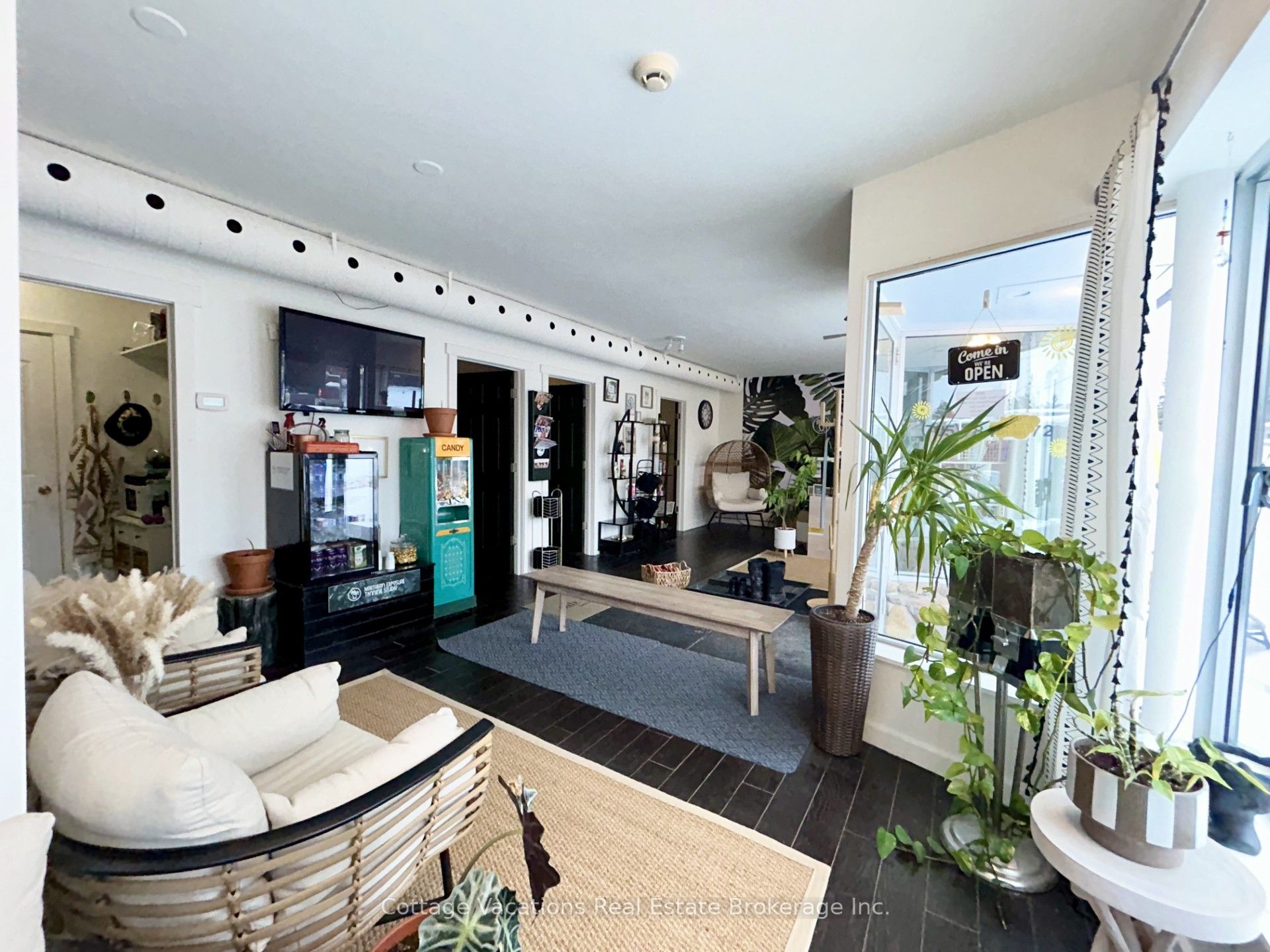 #2 - 10 Brunel Road Property Photo 10