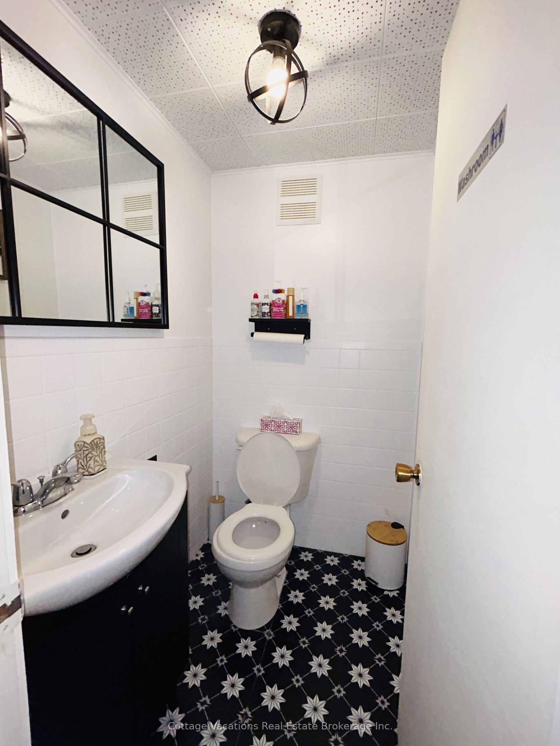 #2 - 10 Brunel Road Property Photo 19