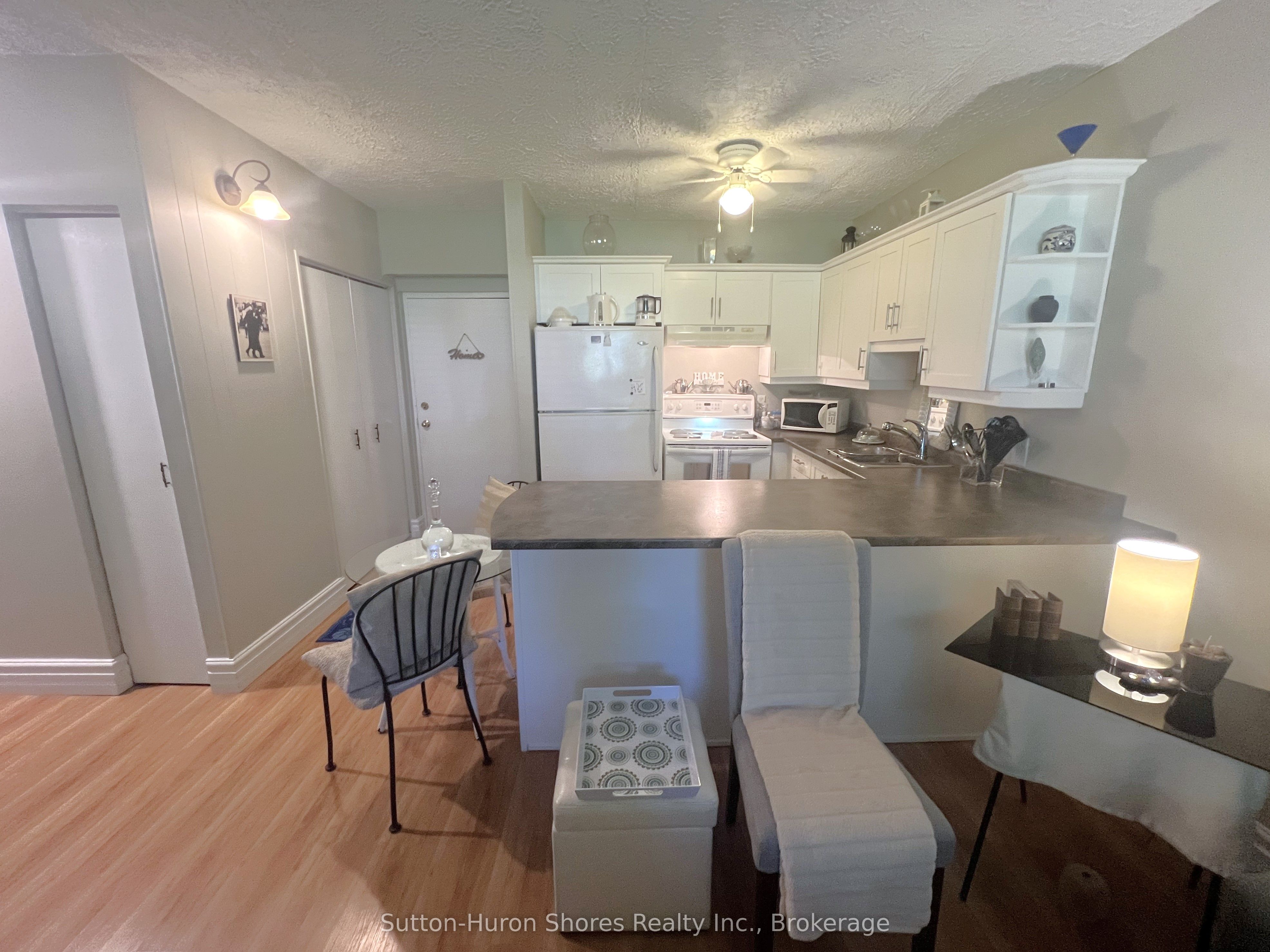 #114 - 229 Adelaide Street Property Photo 11