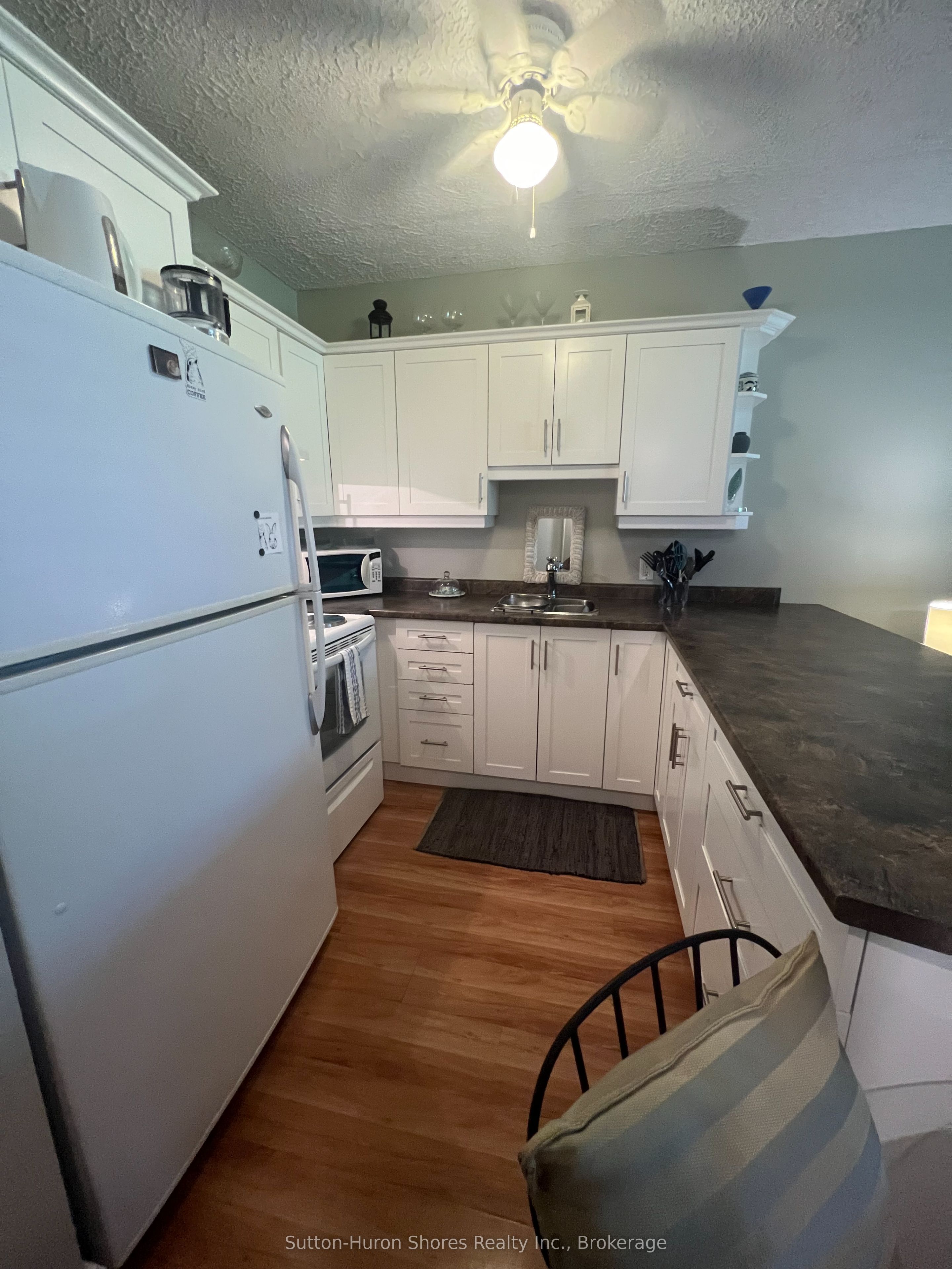 #114 - 229 Adelaide Street Property Photo 12