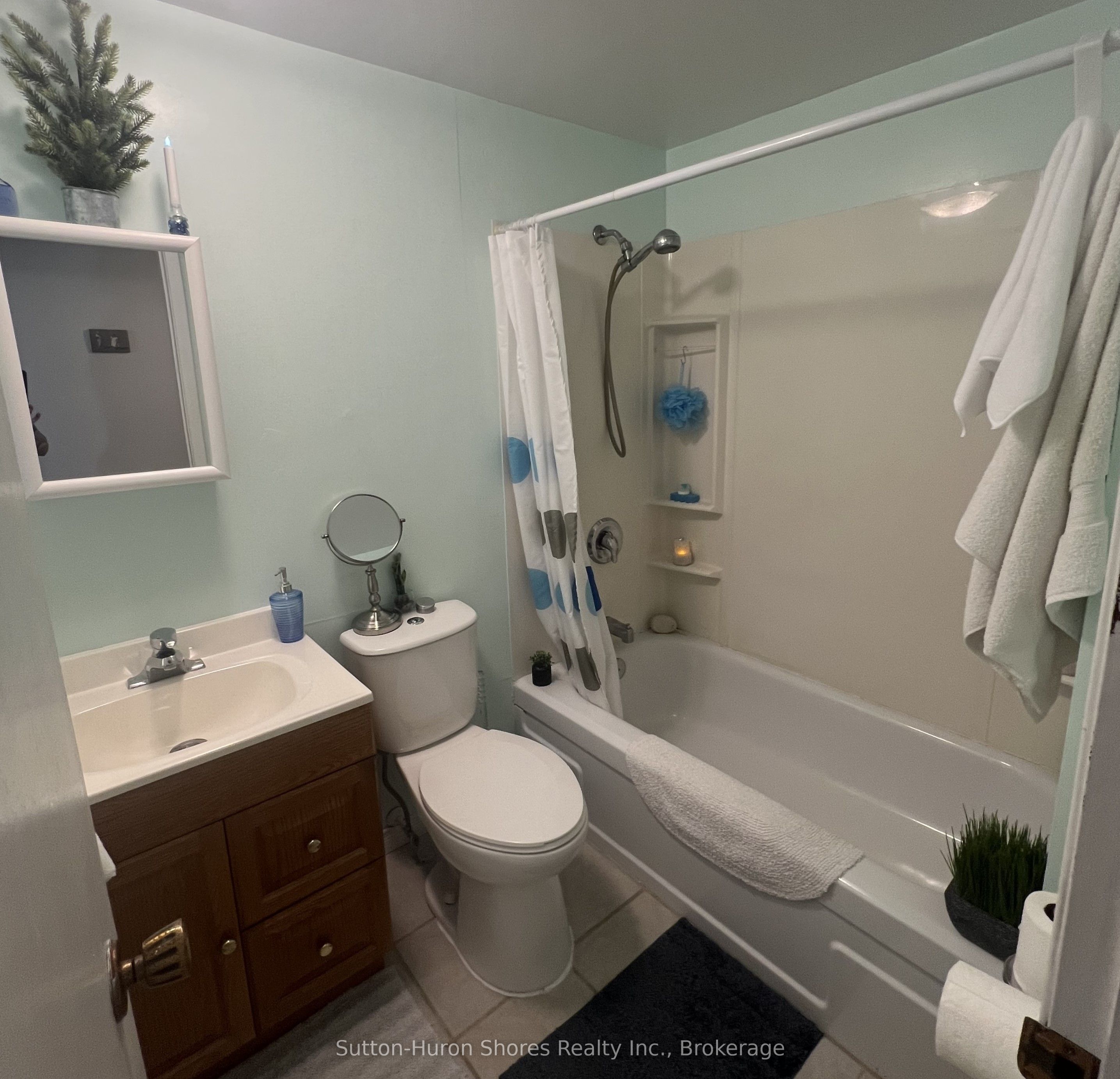#114 - 229 Adelaide Street Property Photo 22