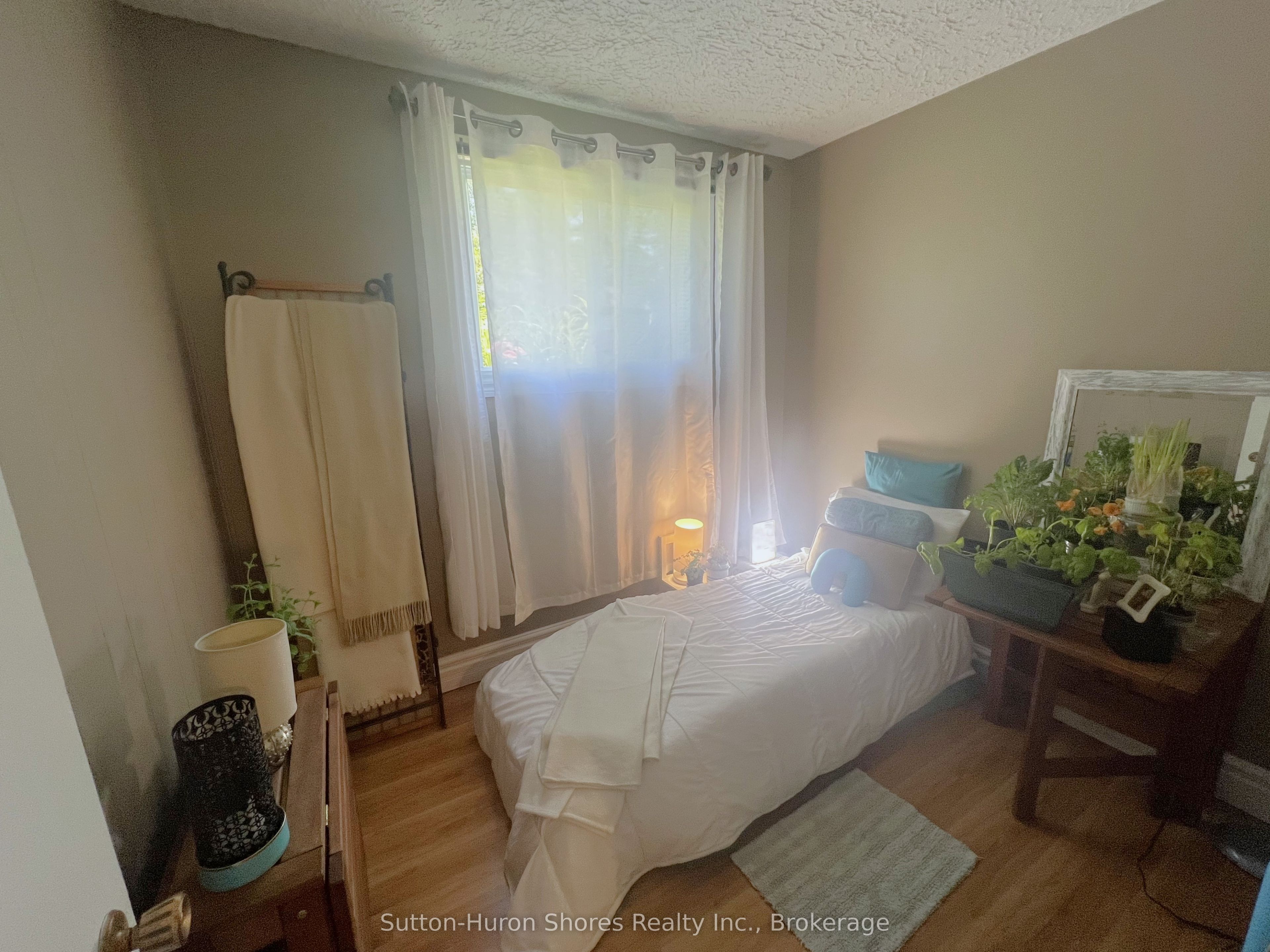 #114 - 229 Adelaide Street Property Photo 23