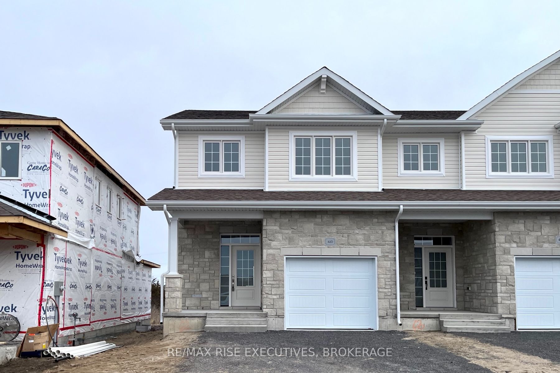 410 Buckthorn Drive Property Photo 1