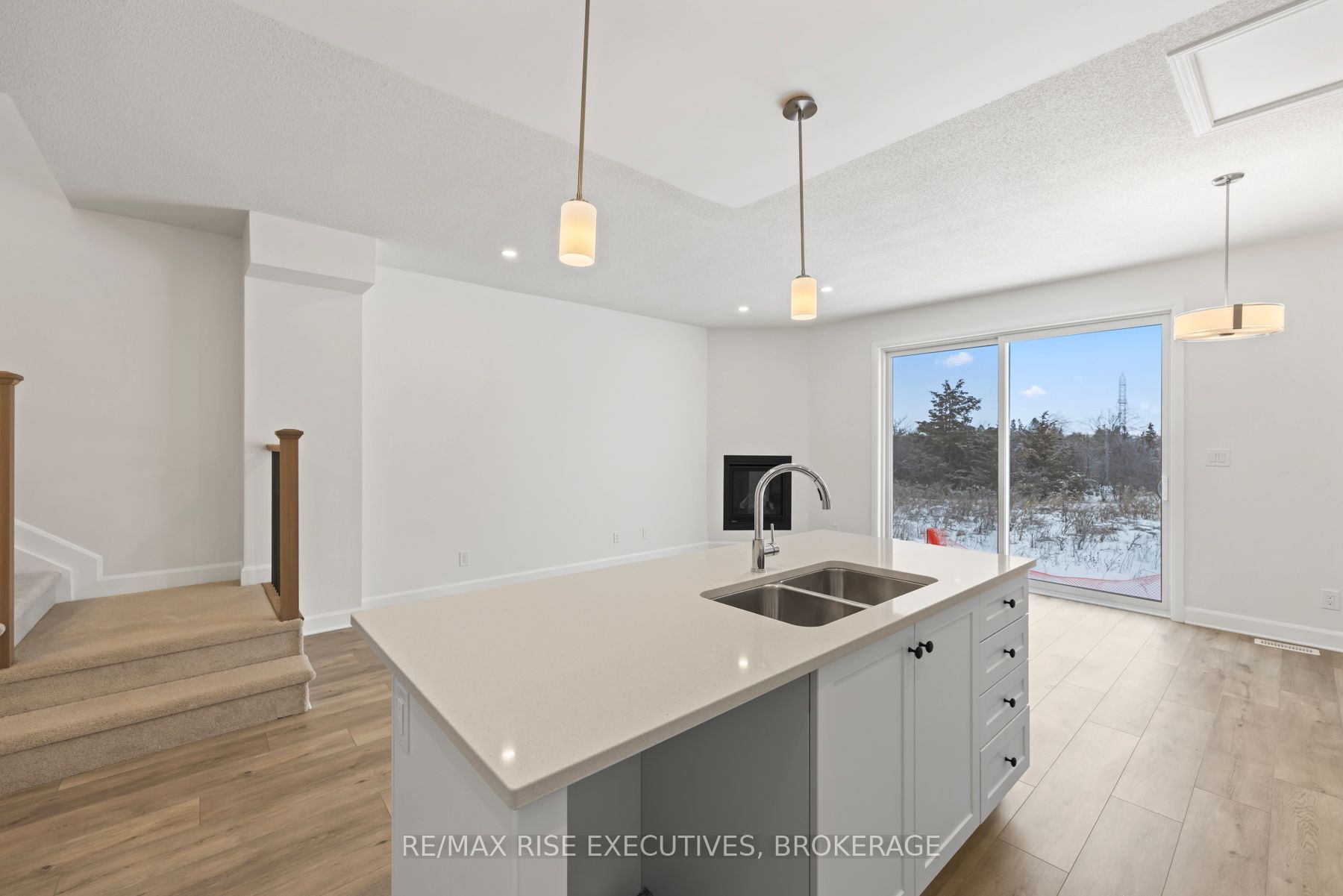 410 Buckthorn Drive Property Photo 10