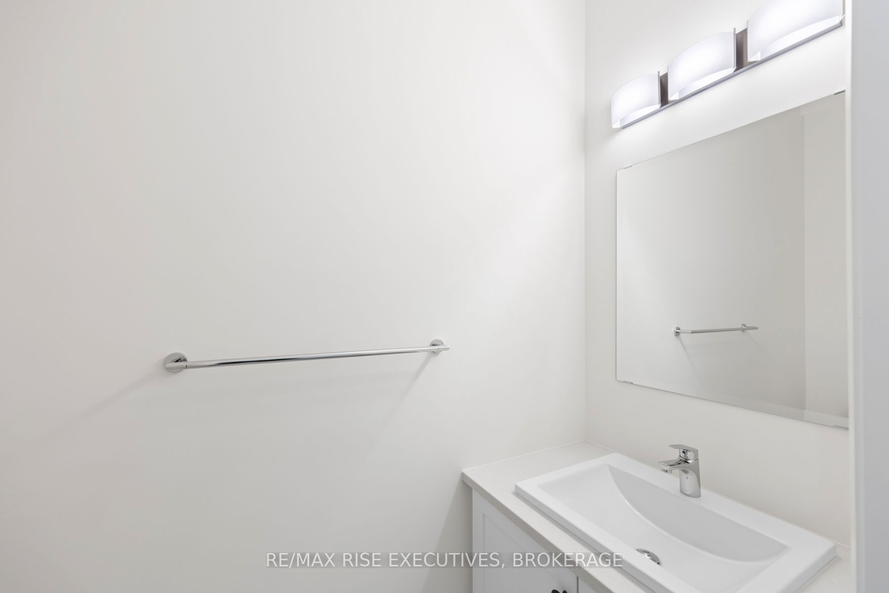 410 Buckthorn Drive Property Photo 15