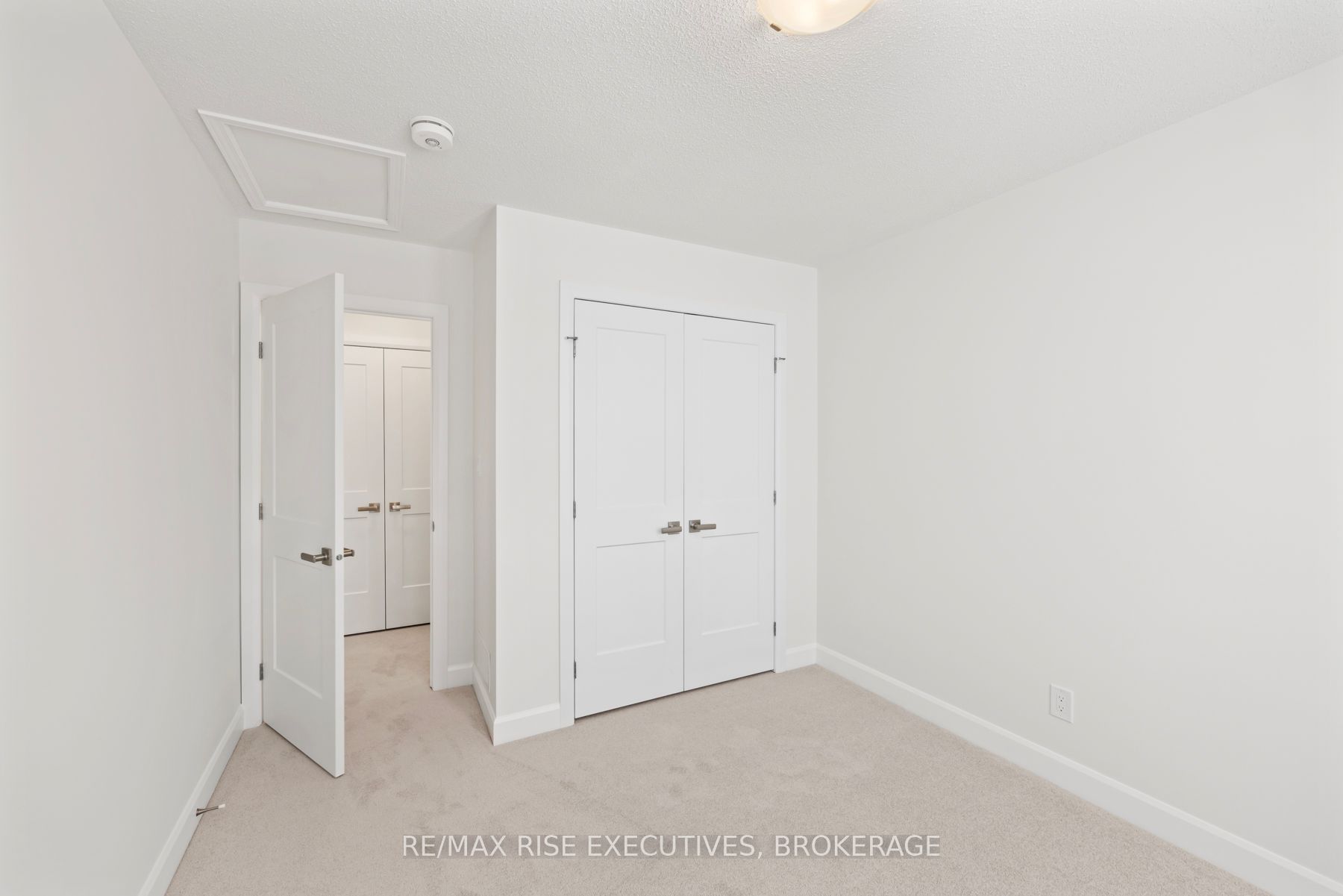410 Buckthorn Drive Property Photo 27