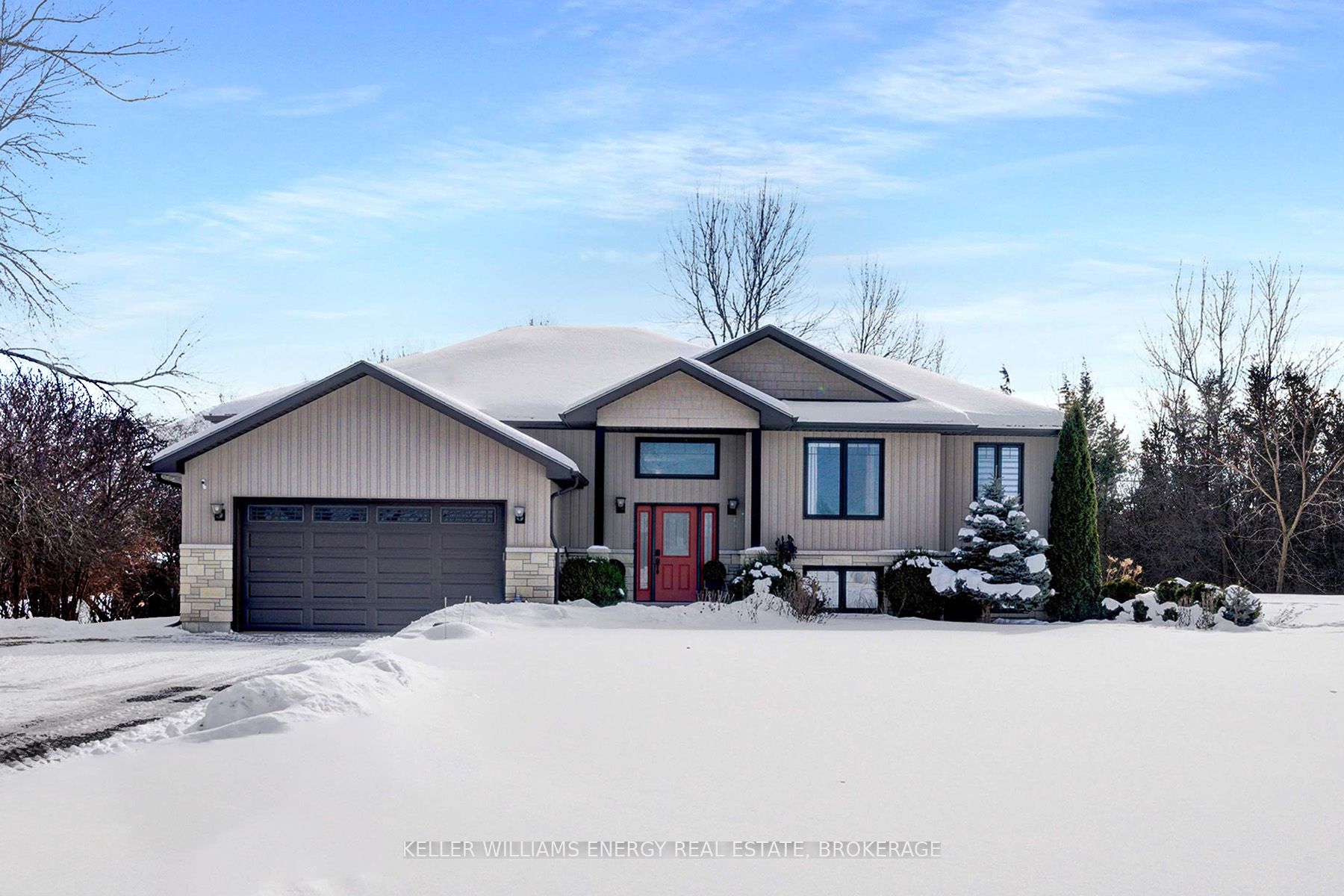 1687 Lakeside Dr Property Photo