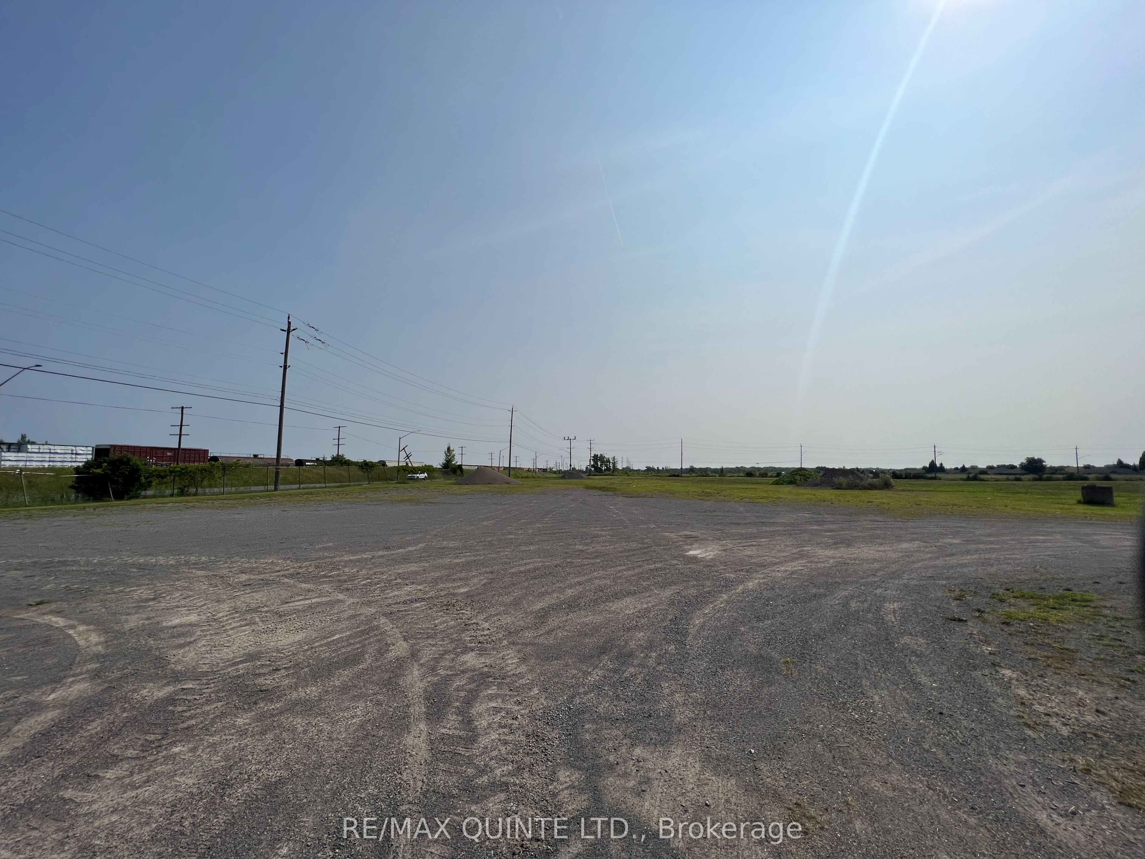 435 Station Street Property Photo 8