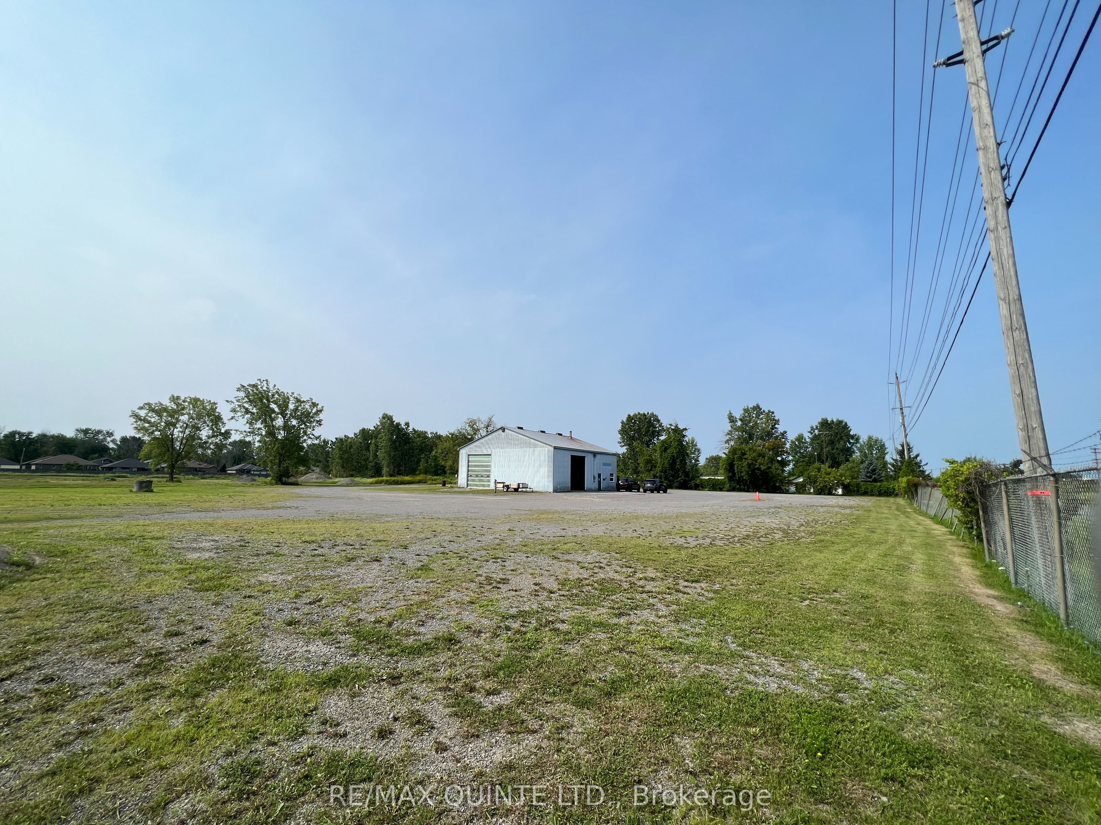 435 Station Street Property Photo 10