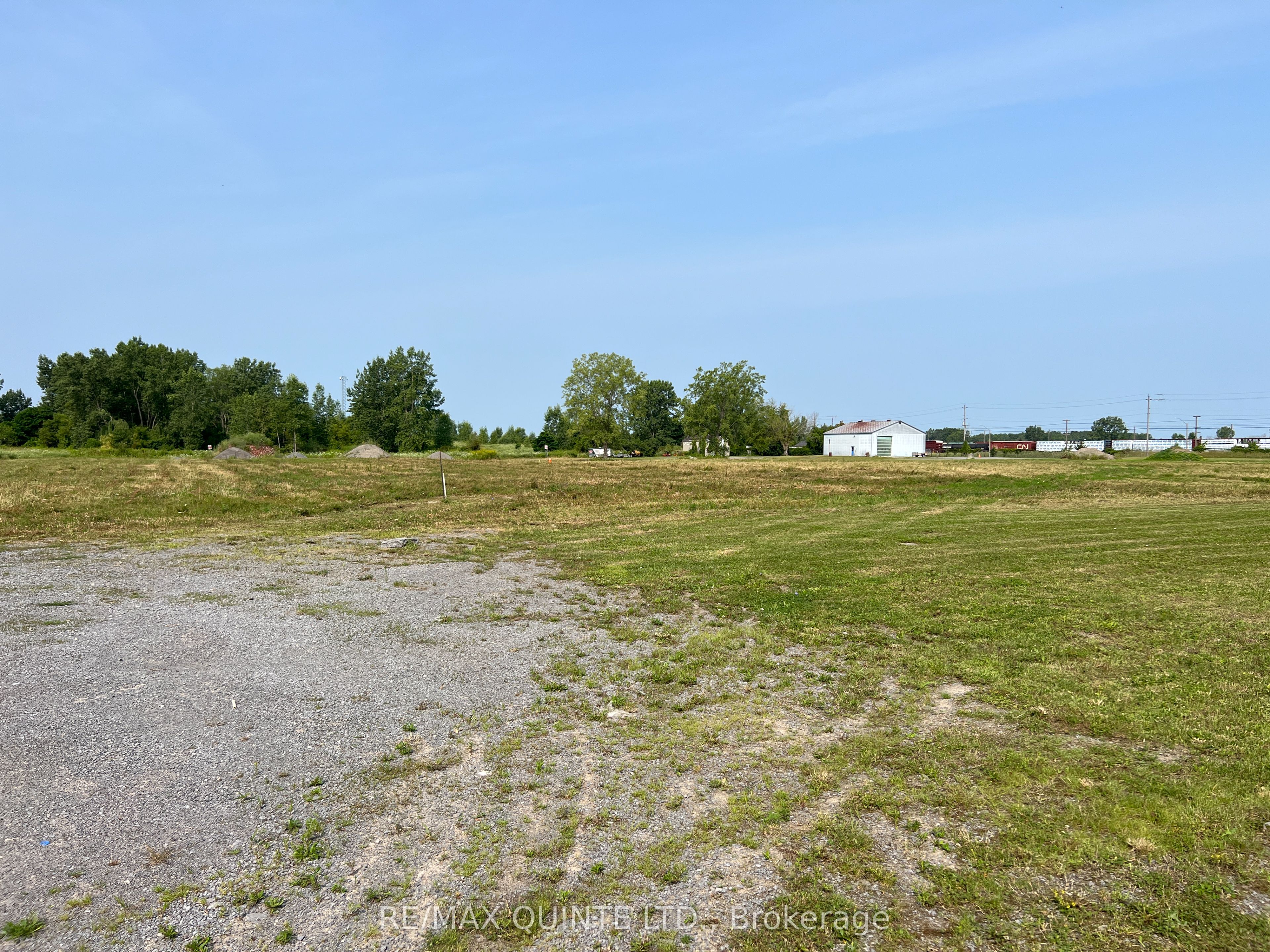 435 Station Street Property Photo 16