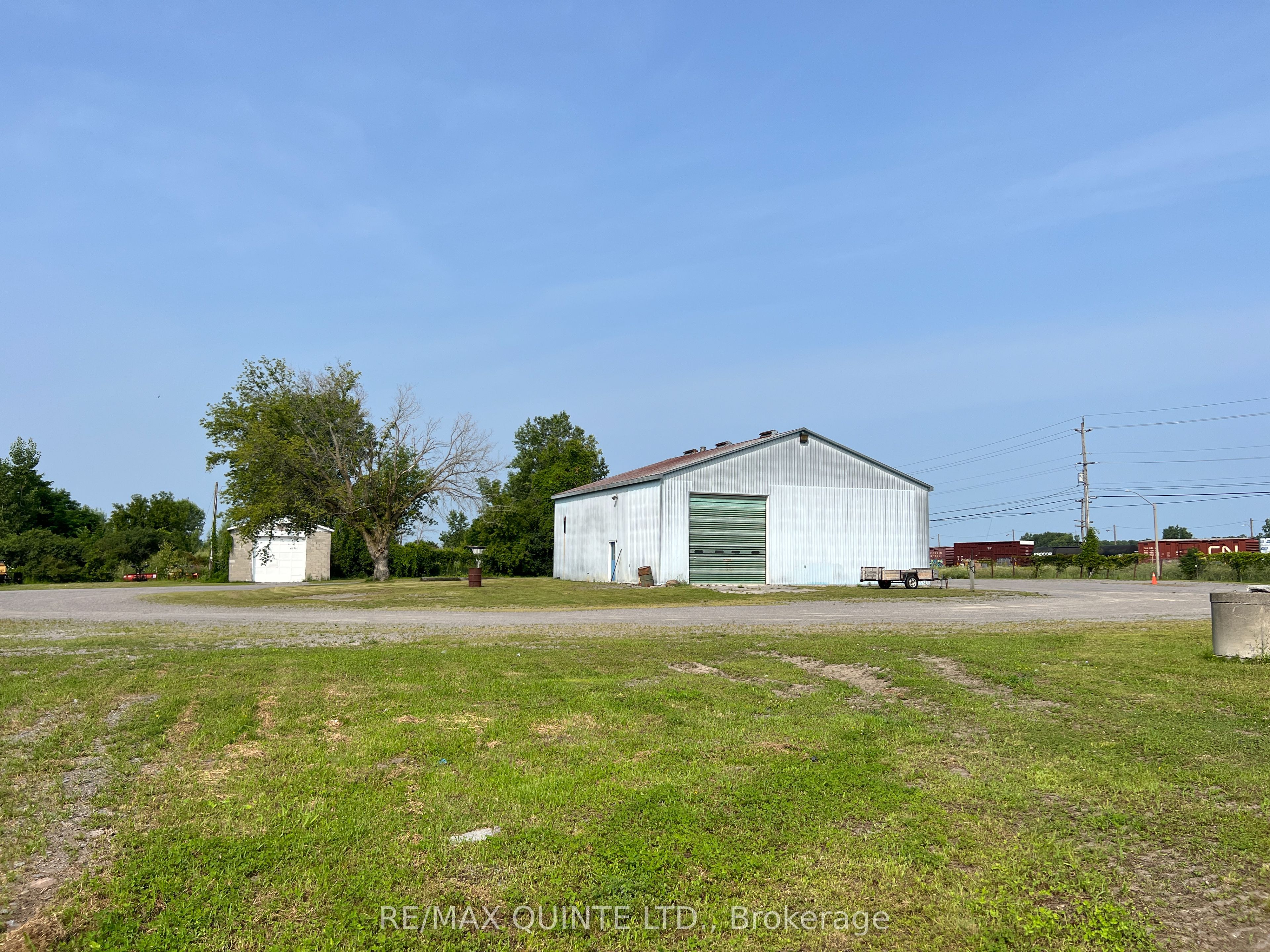 435 Station Street Property Photo 19