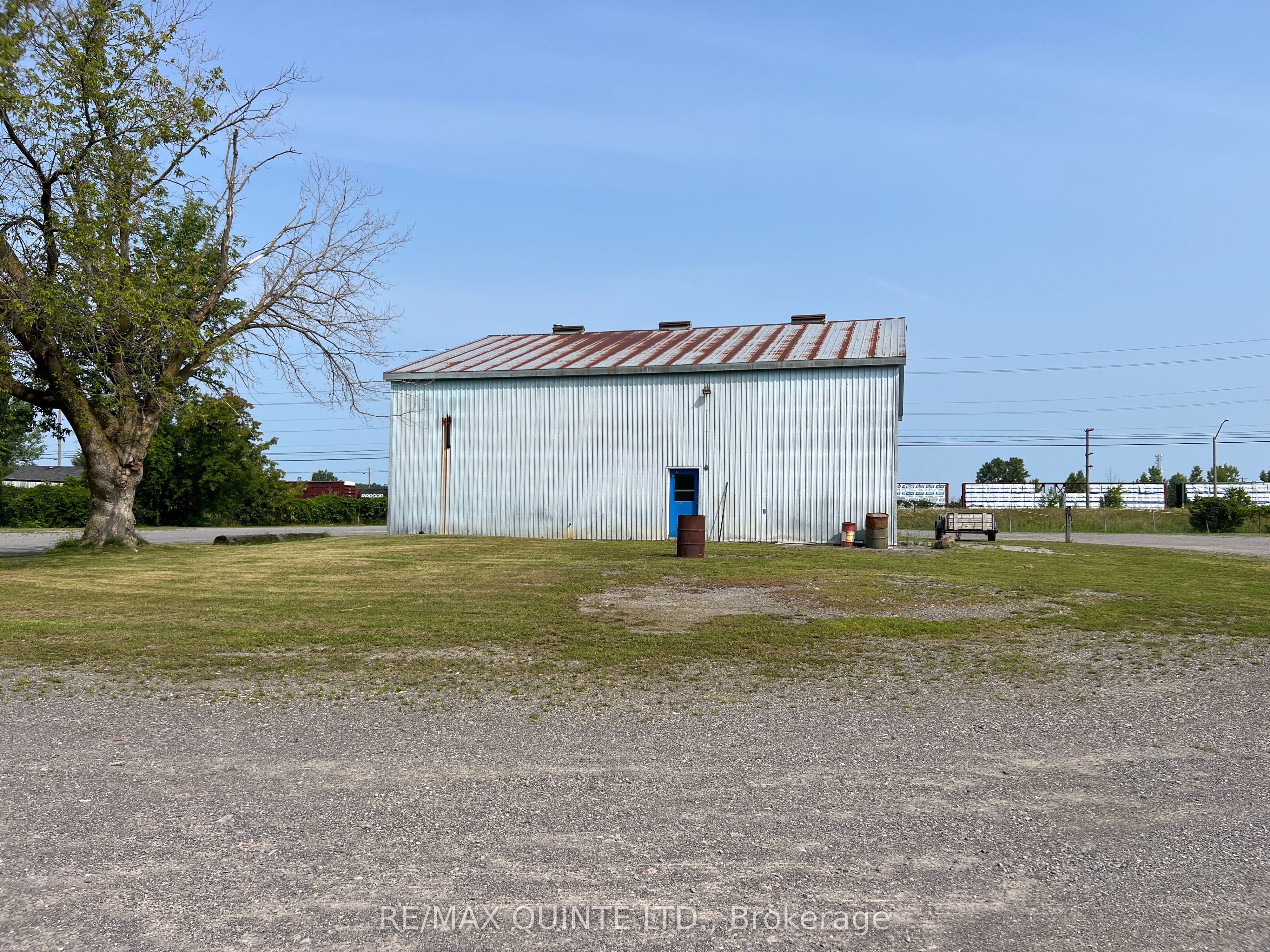 435 Station Street Property Photo 21