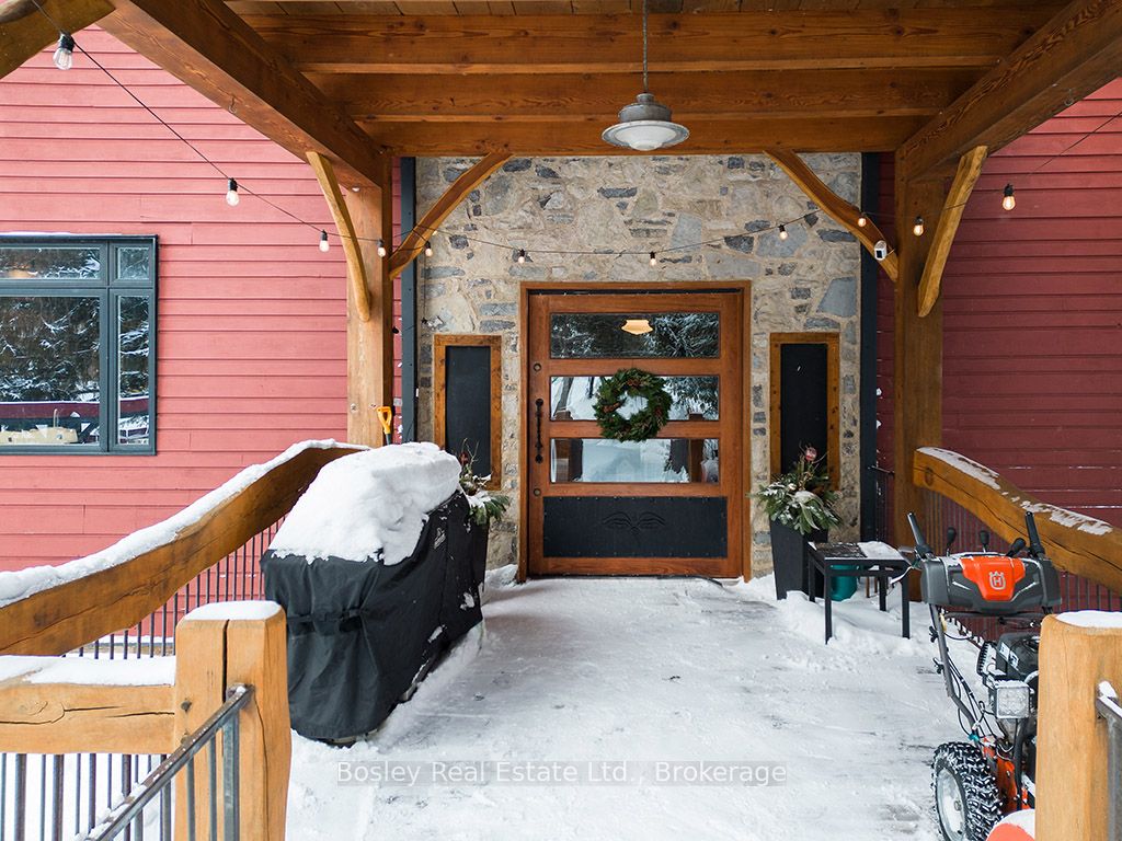 121 Old Highway 26 Property Photo 4