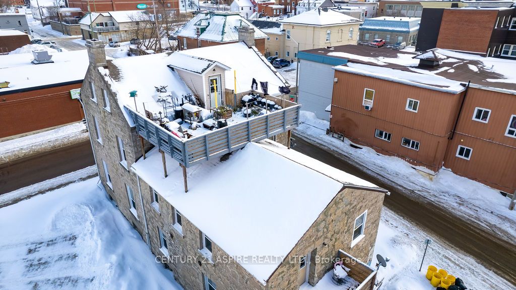 156 Mackay Street Property Photo 5