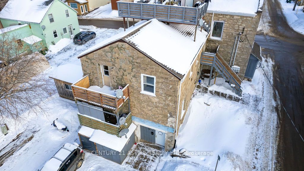 156 Mackay Street Property Photo 6