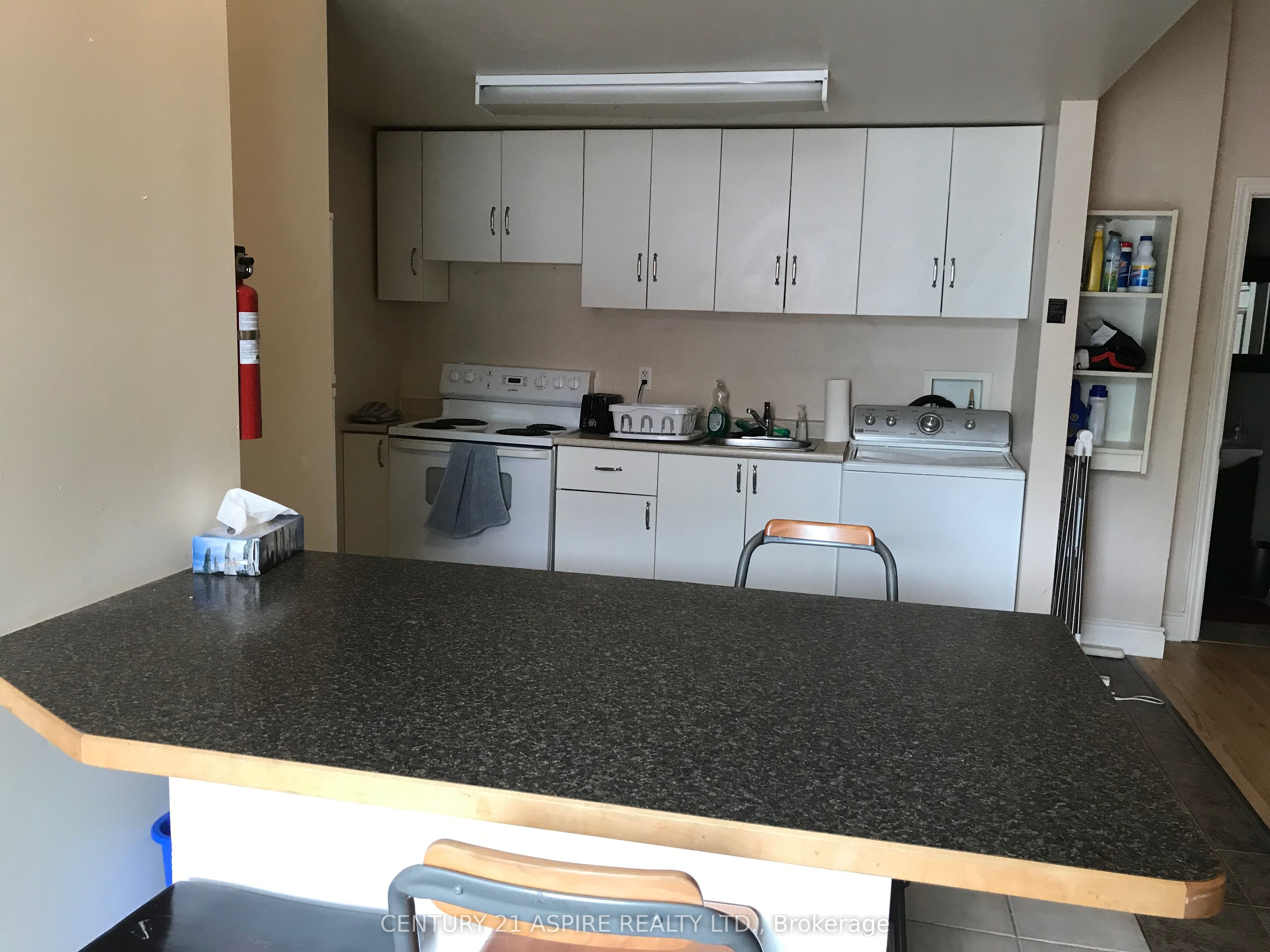 156 Mackay Street Property Photo 10