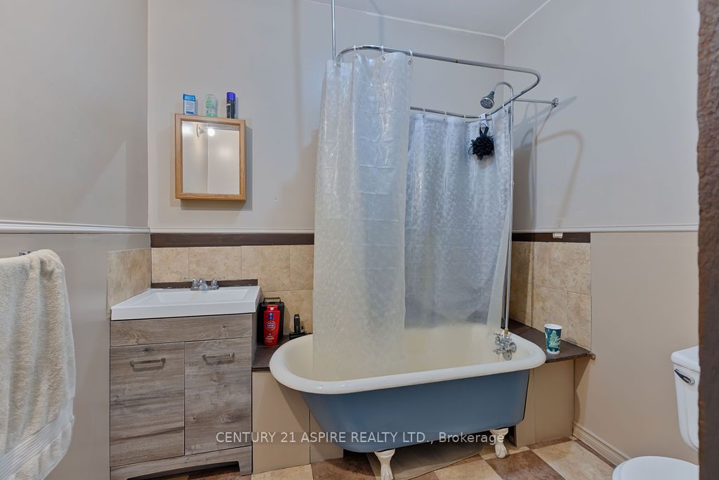 156 Mackay Street Property Photo 22