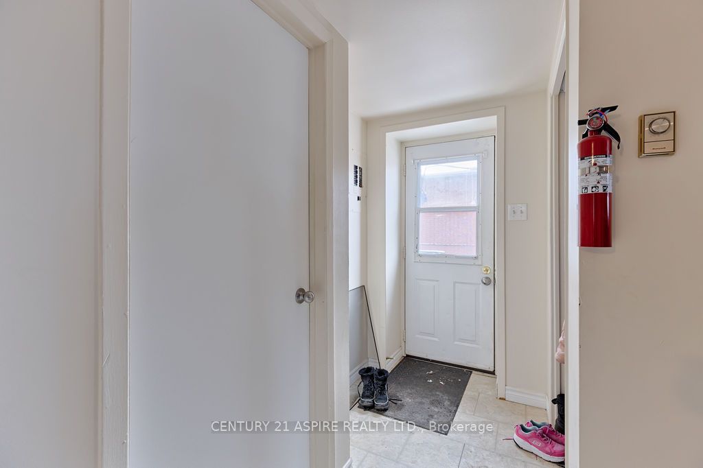 156 Mackay Street Property Photo 24