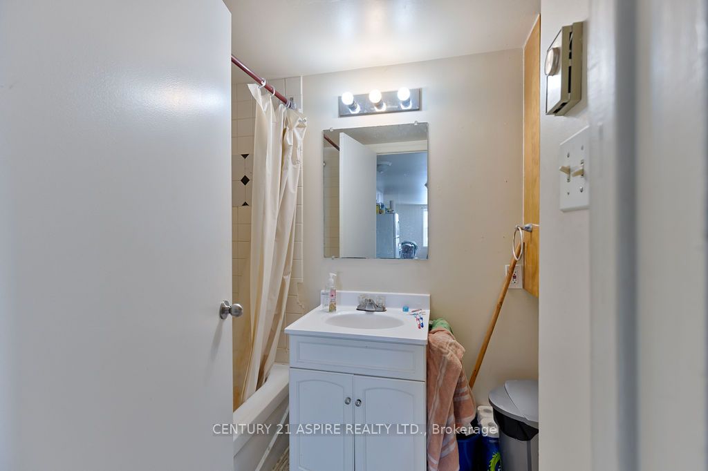 156 Mackay Street Property Photo 27
