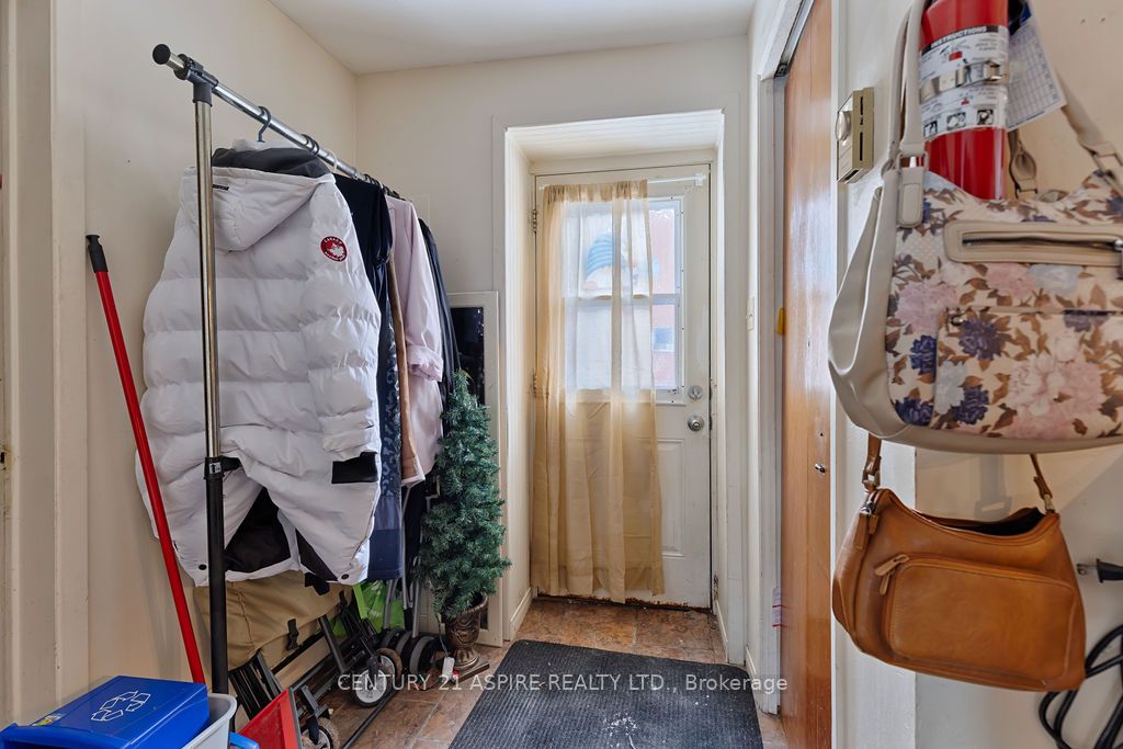 156 Mackay Street Property Photo 33