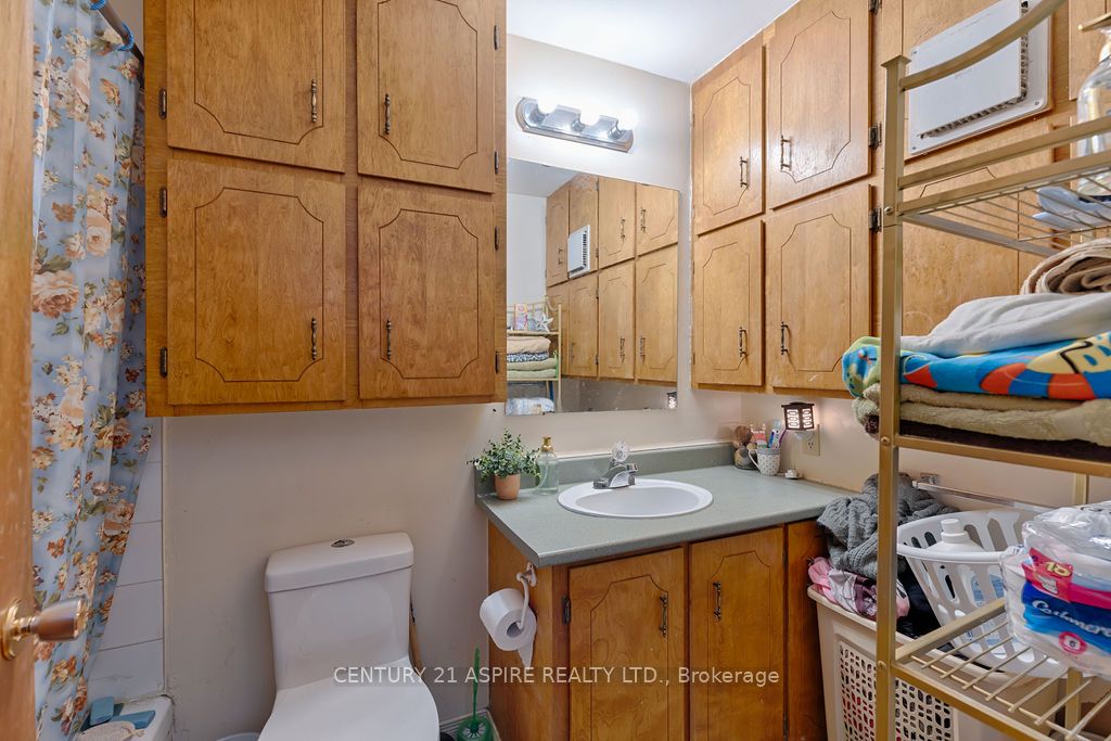 156 Mackay Street Property Photo 36