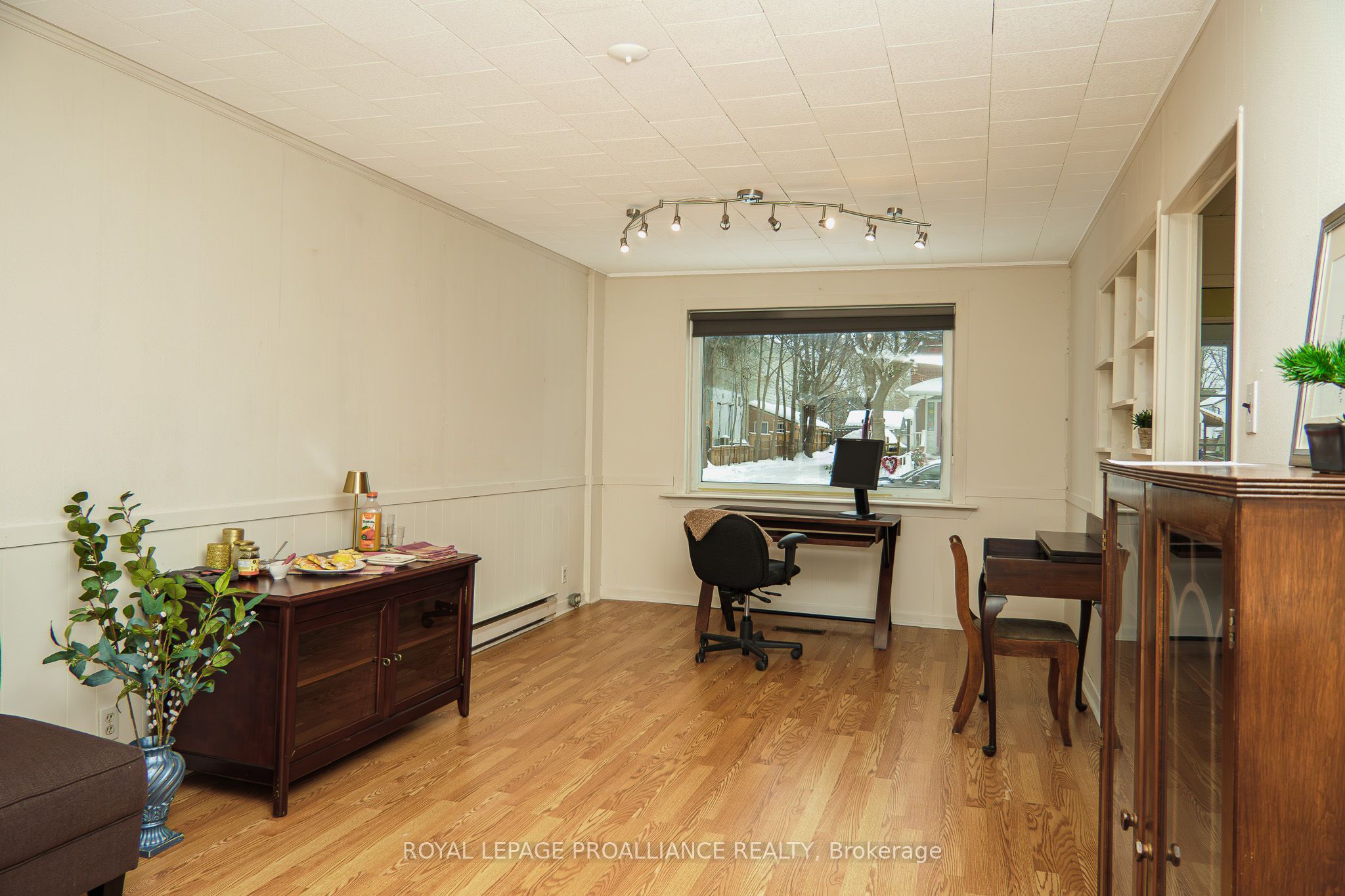 27a Bridge Street Property Photo 10