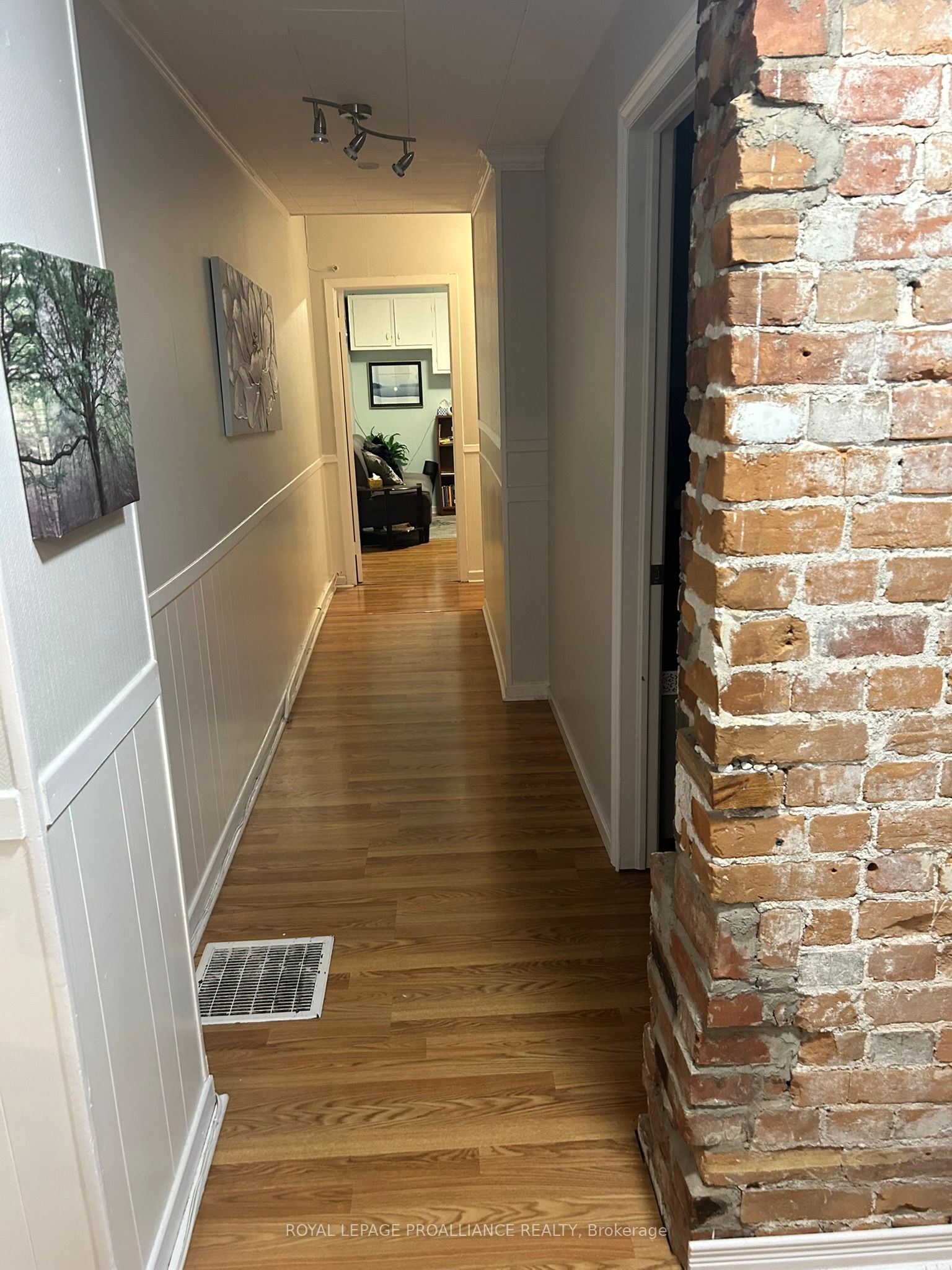27a Bridge Street Property Photo 17