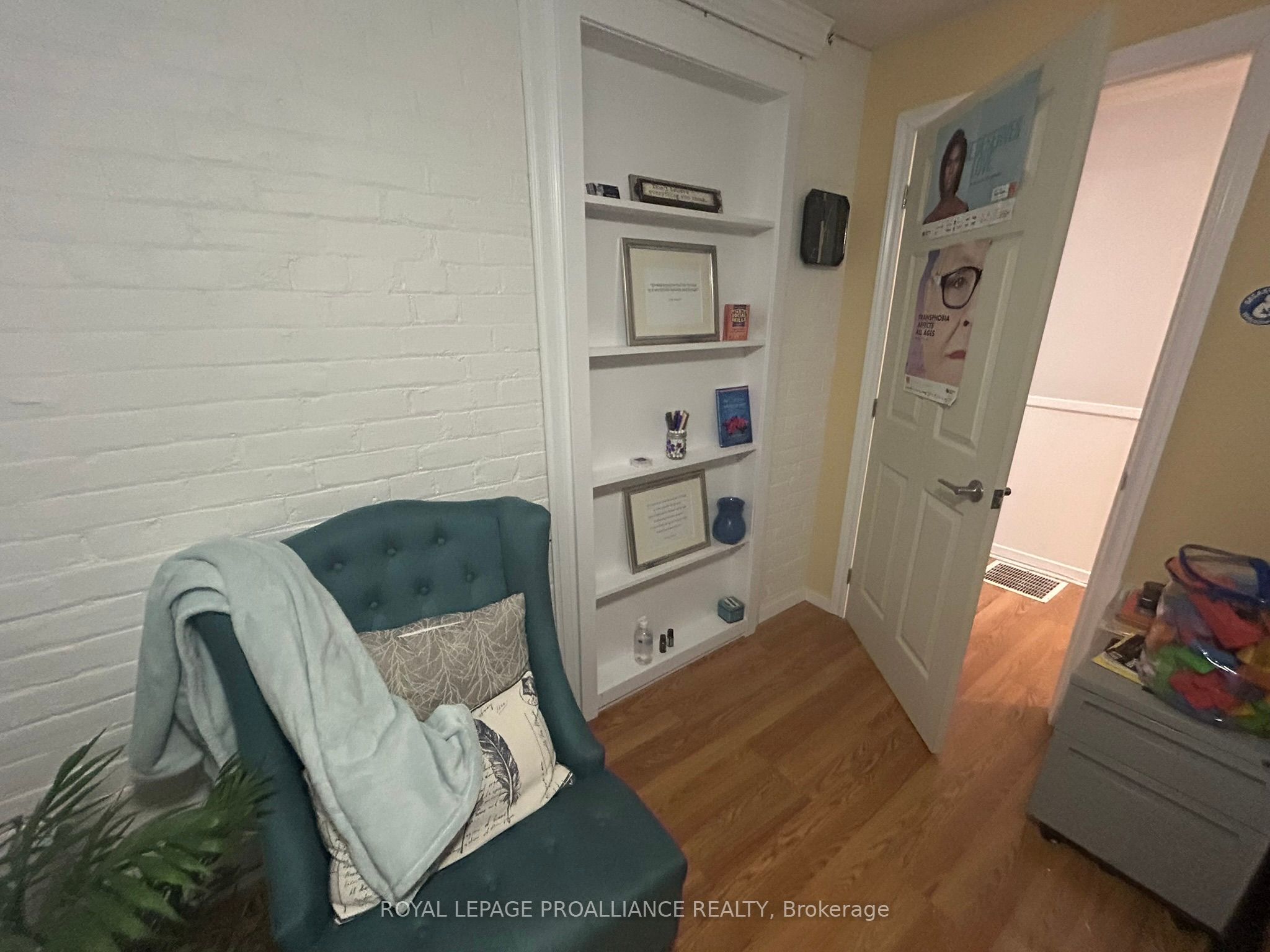 27a Bridge Street Property Photo 21