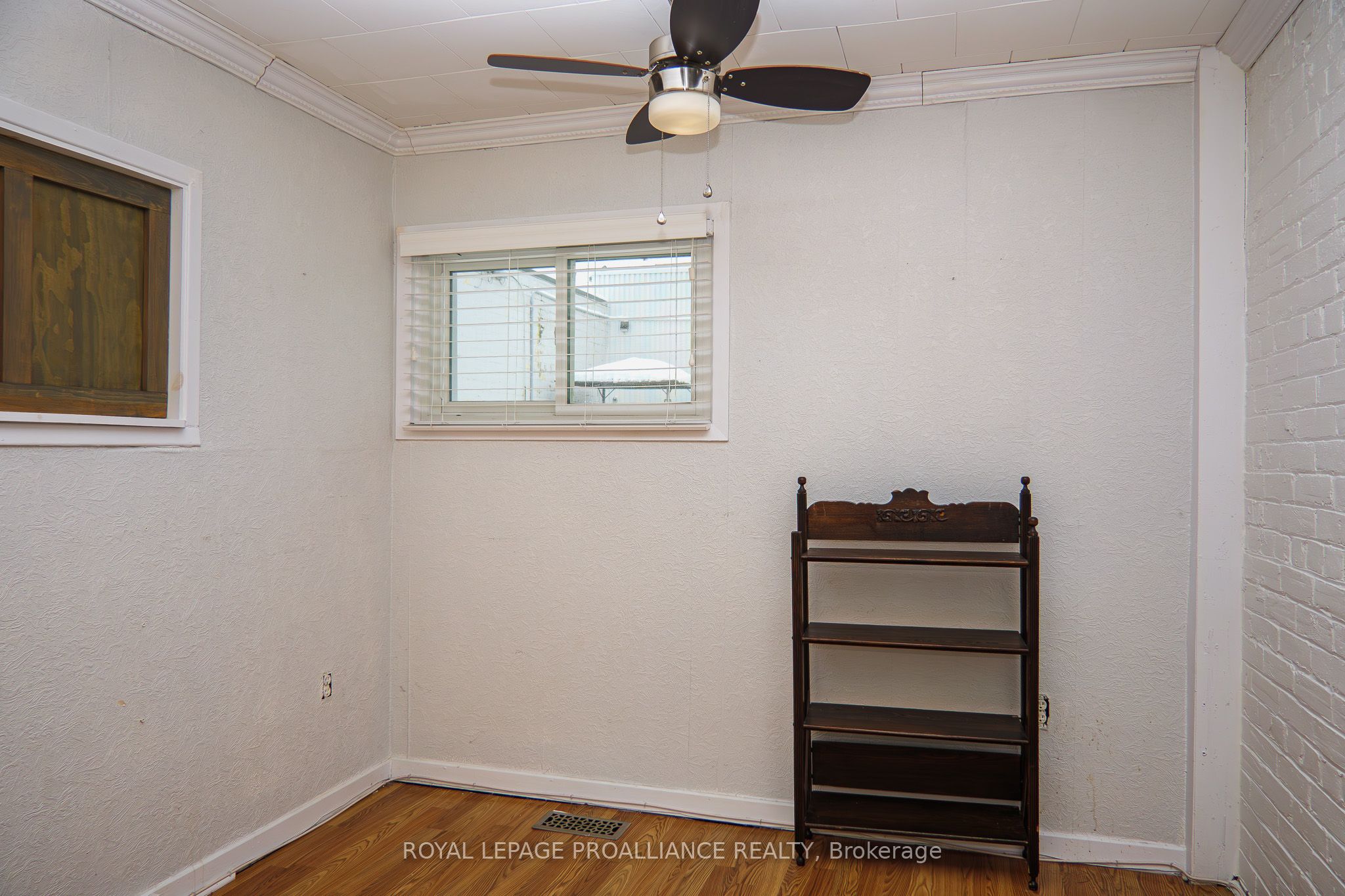 27b Bridge Street Property Photo 14