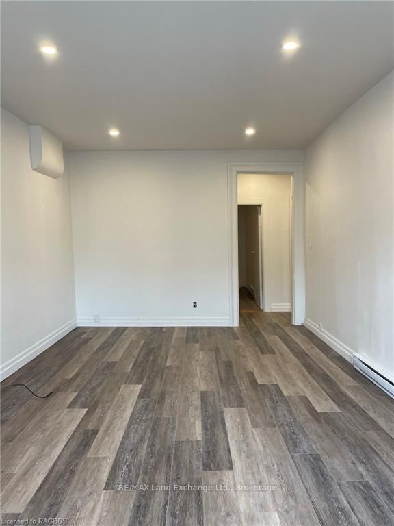 348 Durham Street Property Photo 6