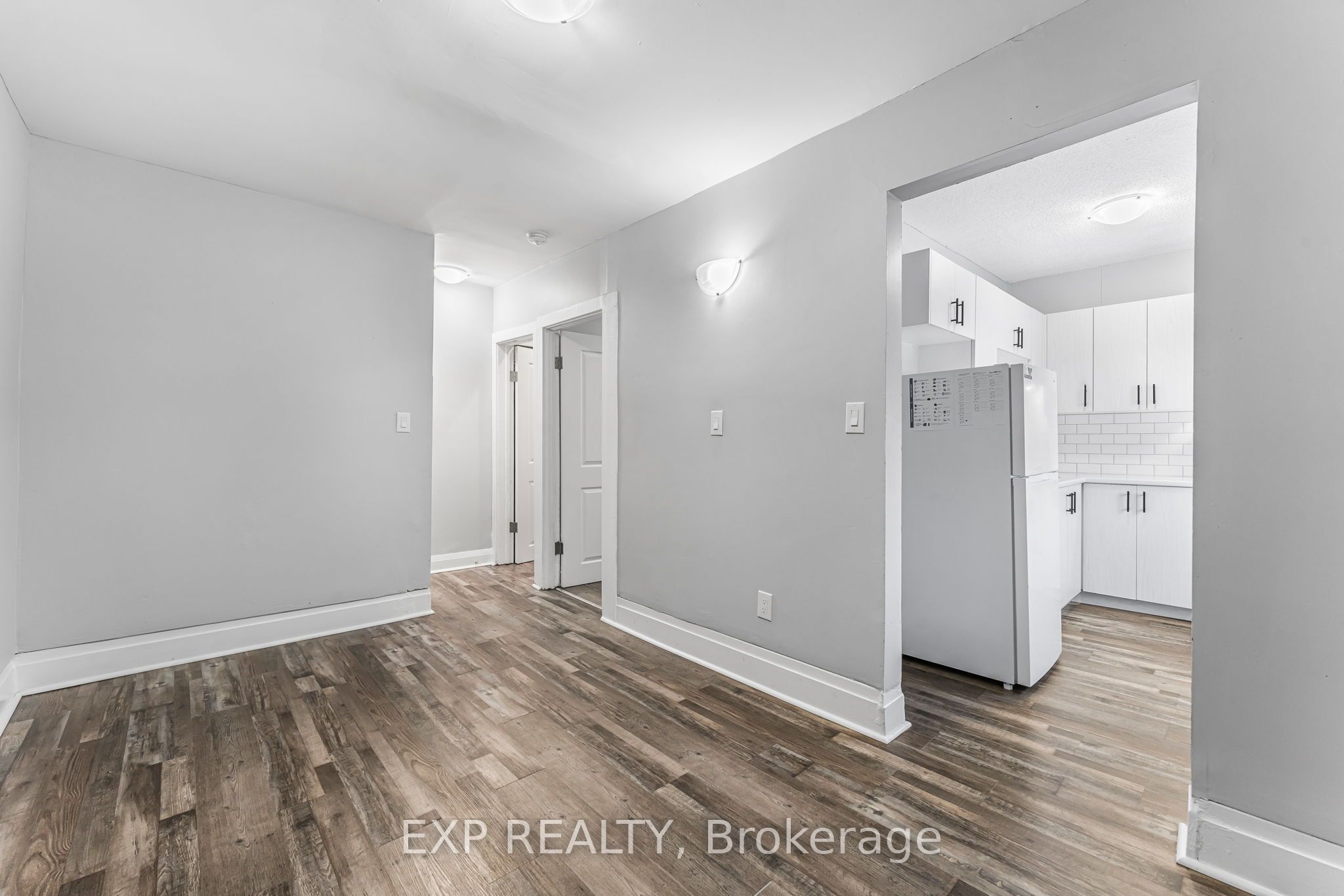 5 - 7 Broadway Avenue Property Photo 6