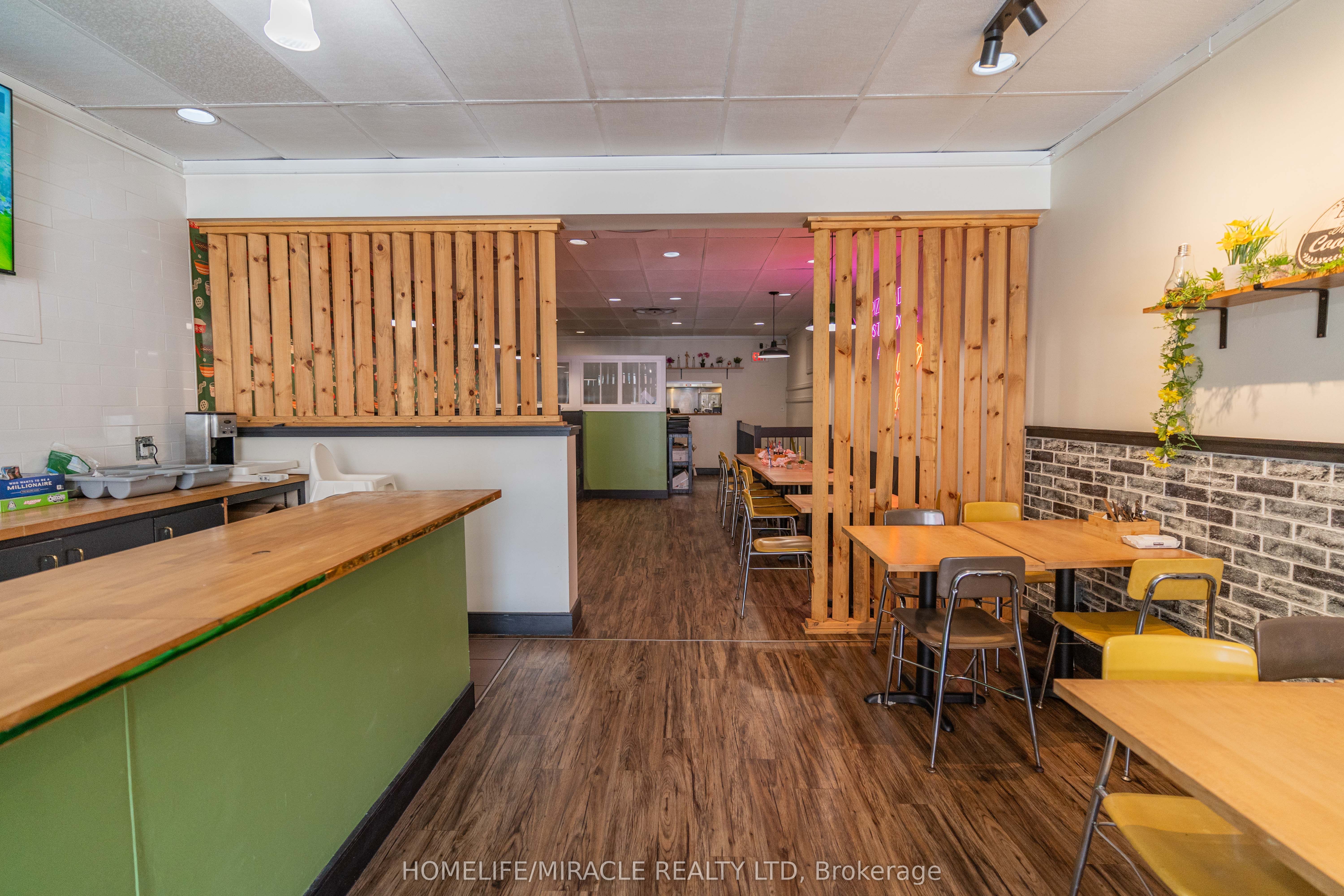 20 Wellington Street Property Photo 6