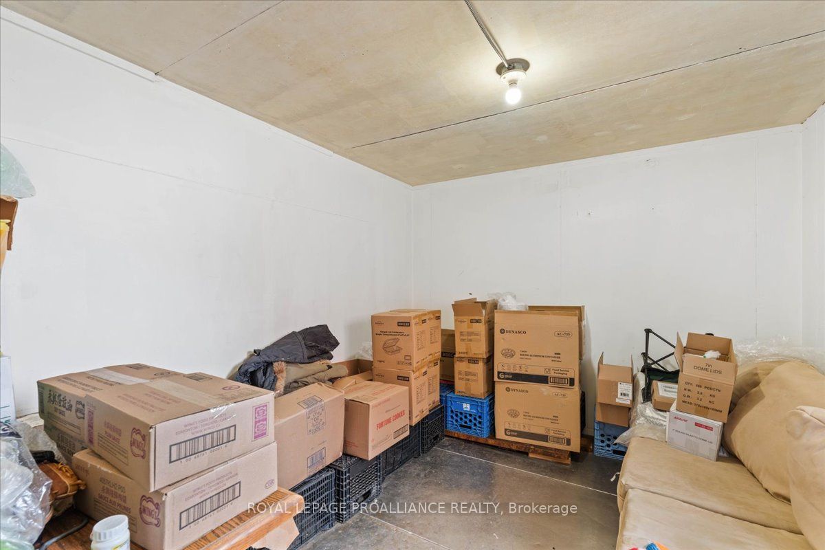 334 Victoria Street Property Photo 15