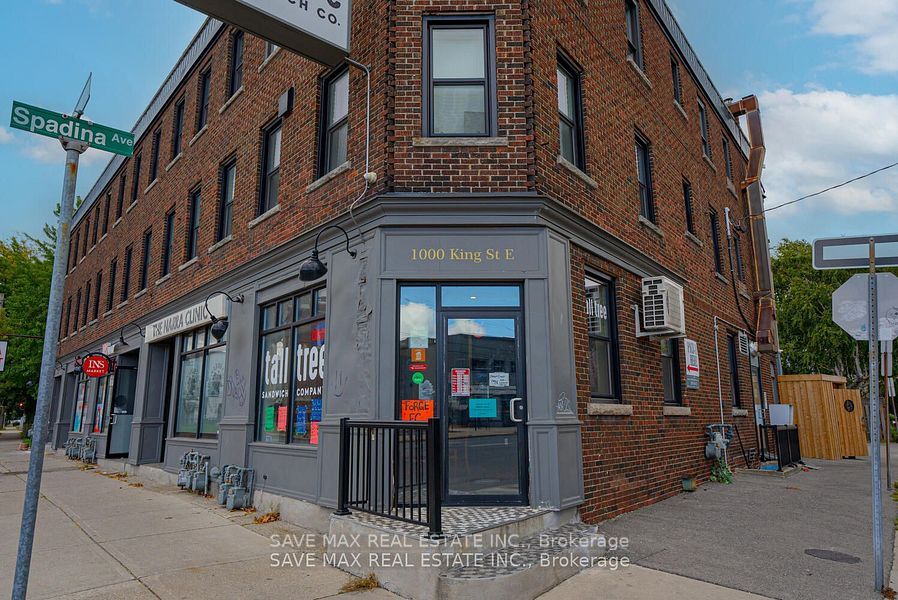 1000 King Street Property Photo 8