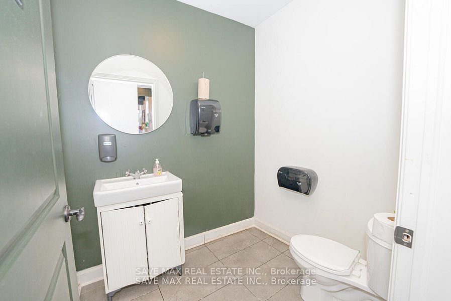 1000 King Street Property Photo 20