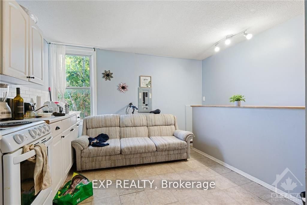 295 - 297 St Patrick Street Property Photo 2