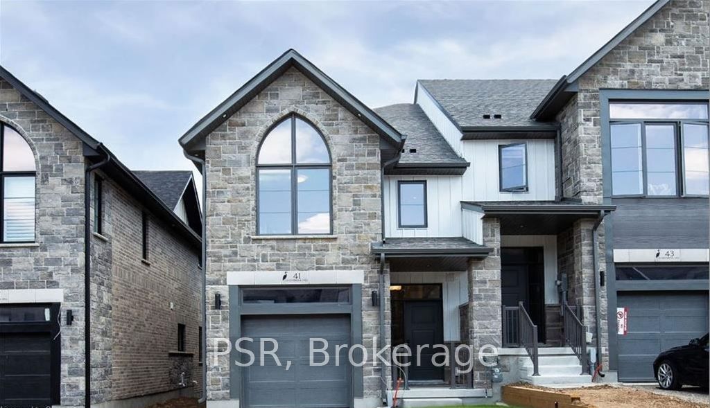 Lot 17 41 Queensbrook Crescent Property Photo 1