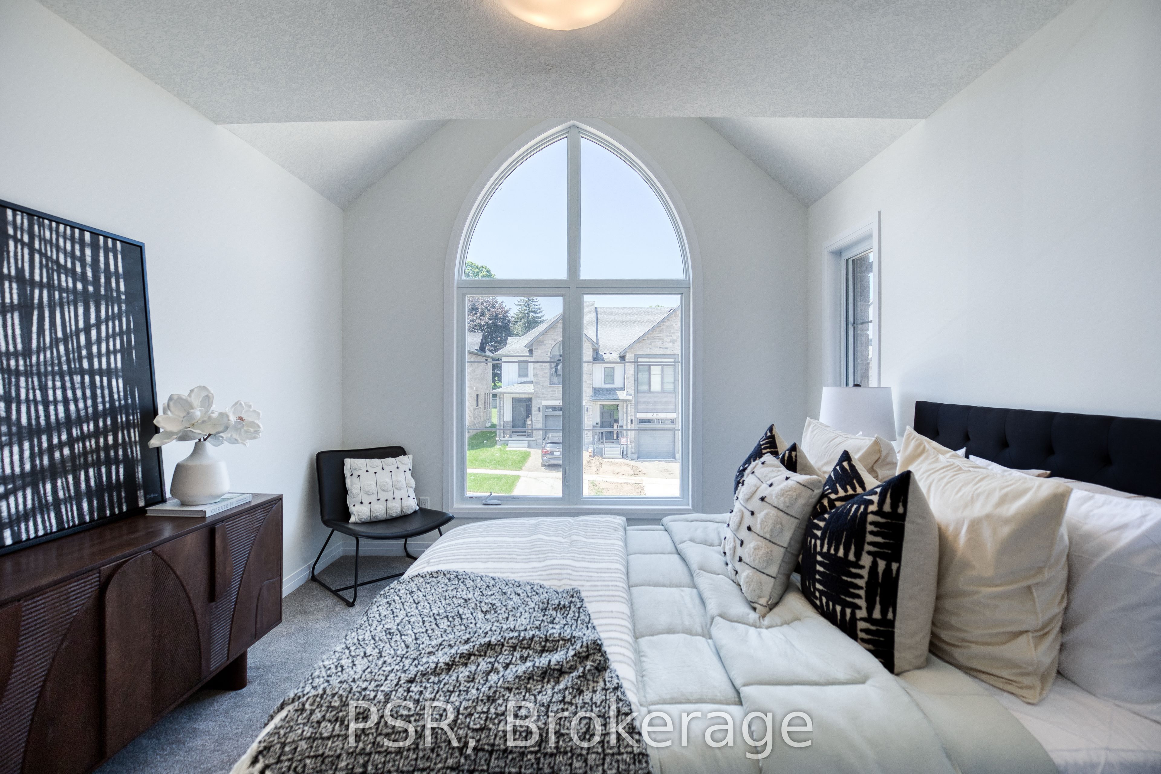 Lot 17 41 Queensbrook Crescent Property Photo 15