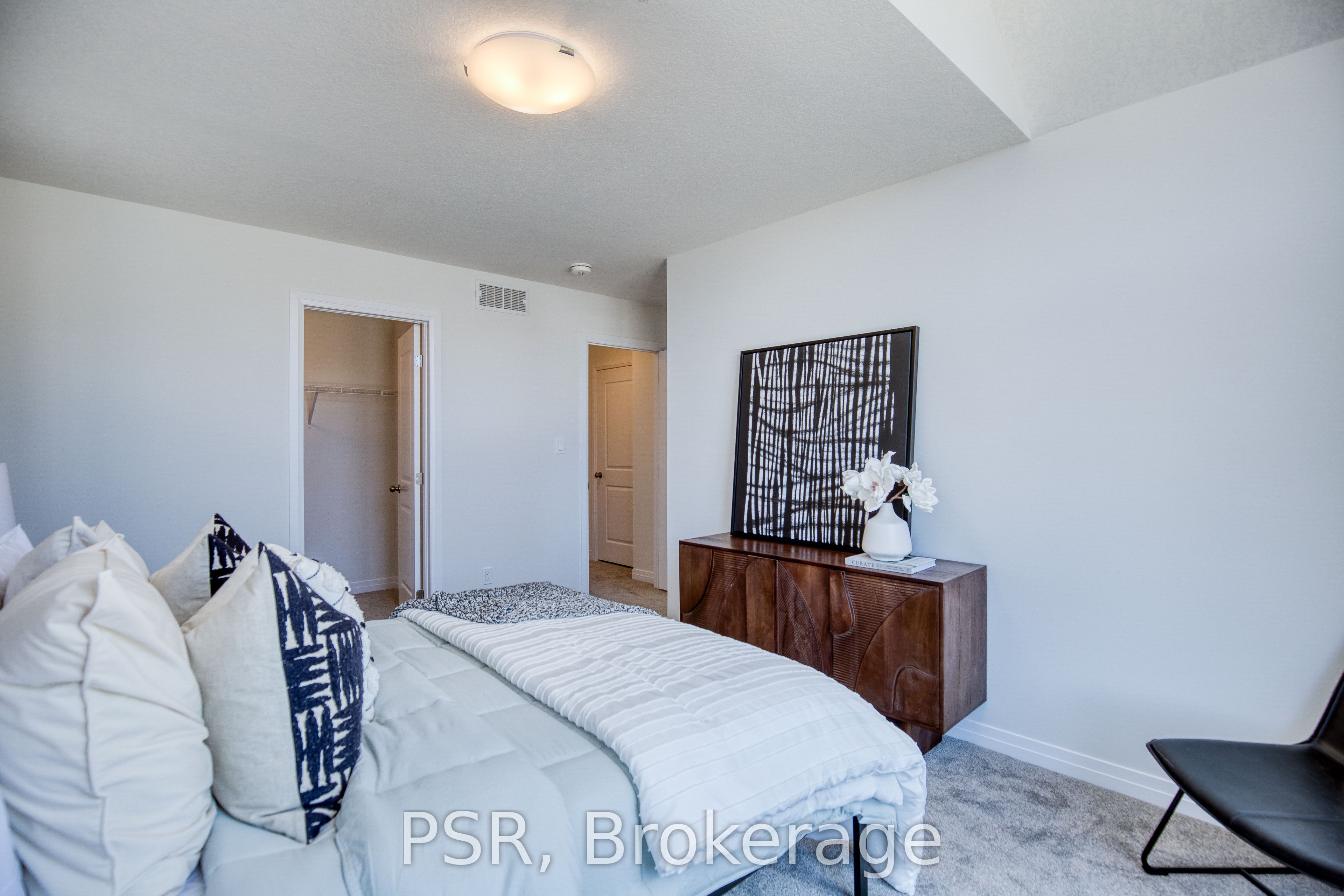 Lot 17 41 Queensbrook Crescent Property Photo 16