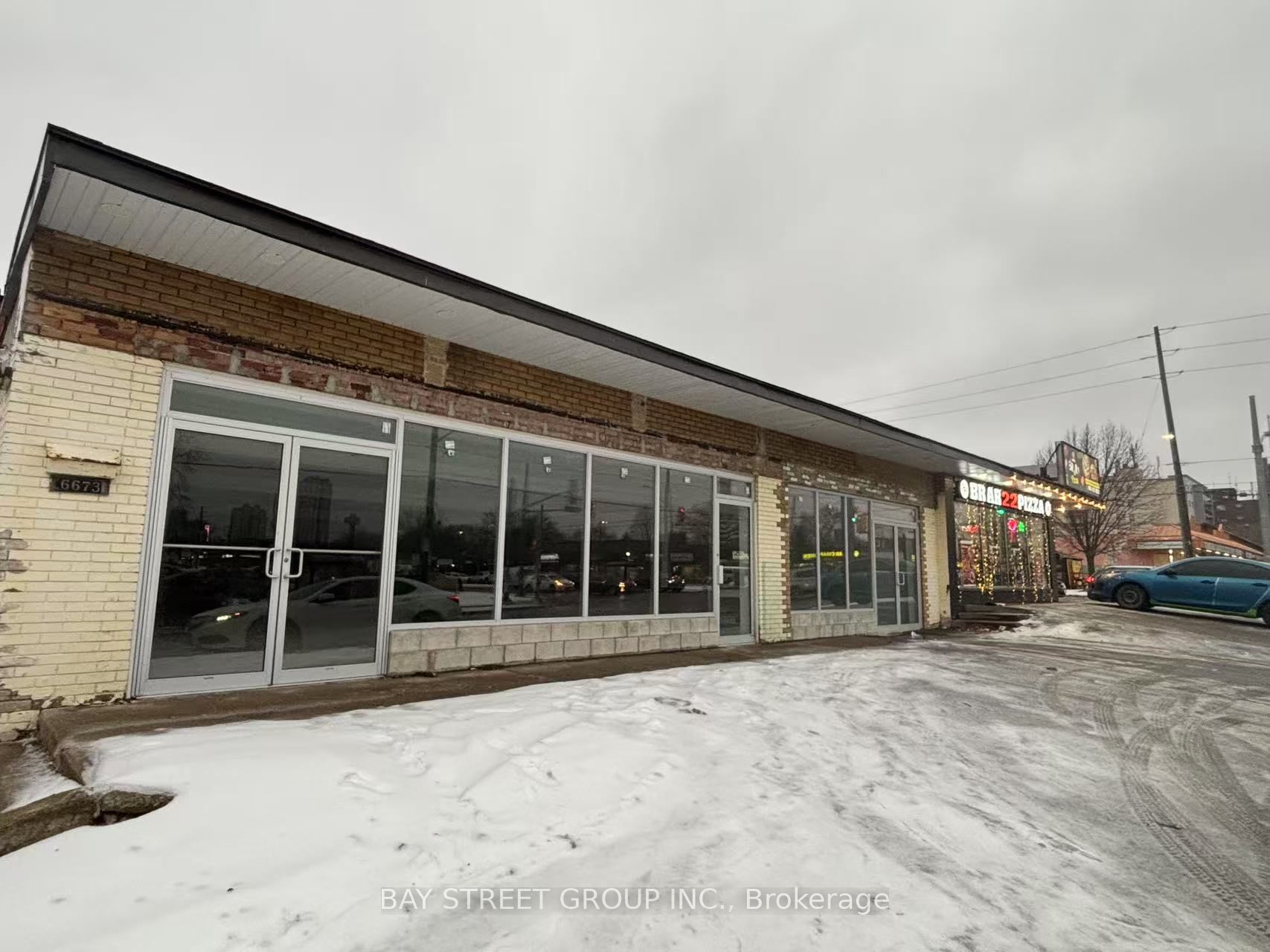 6673 Drummond Road Property Photo 4