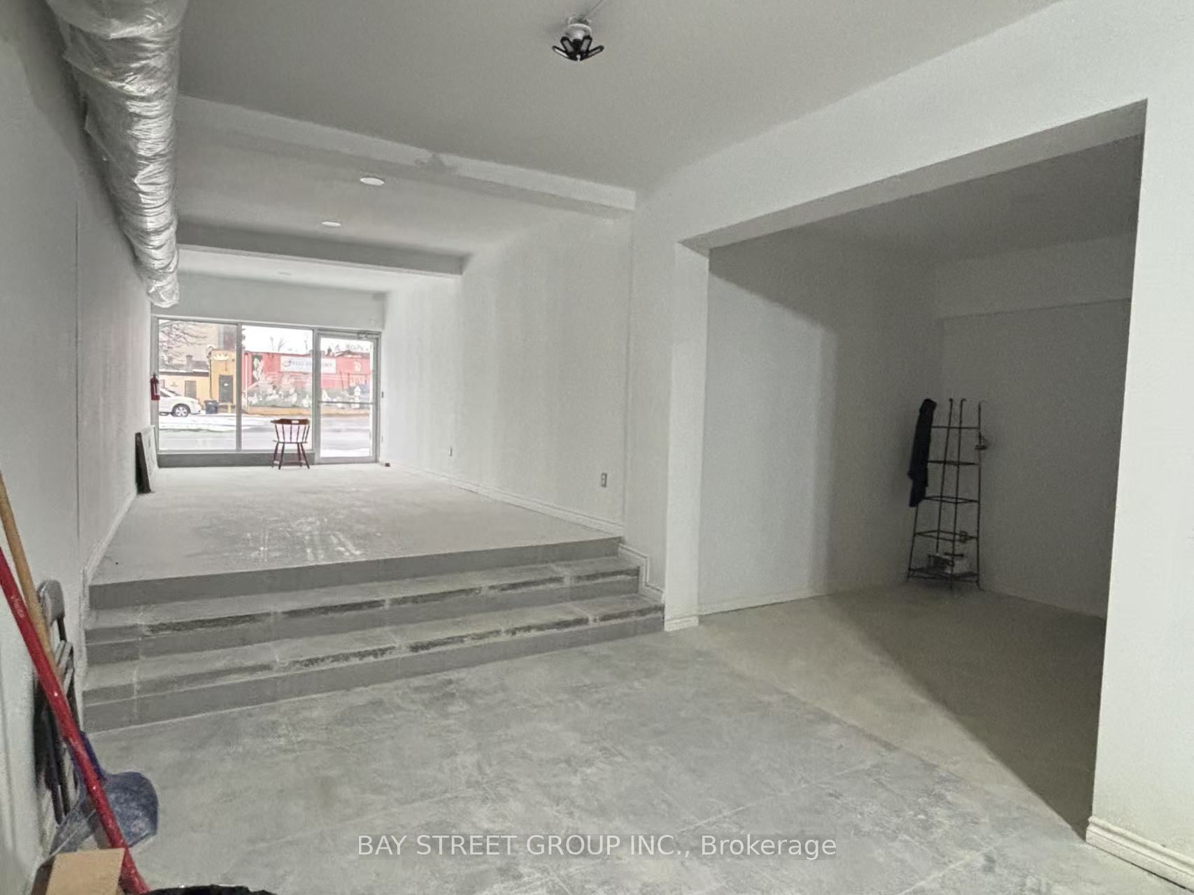 6673 Drummond Road Property Photo 6