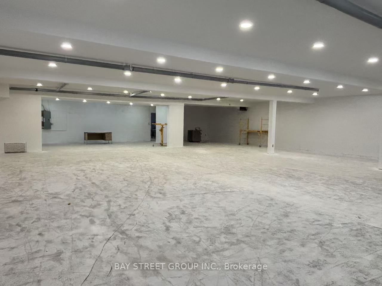 6673 Drummond Road Property Photo 16