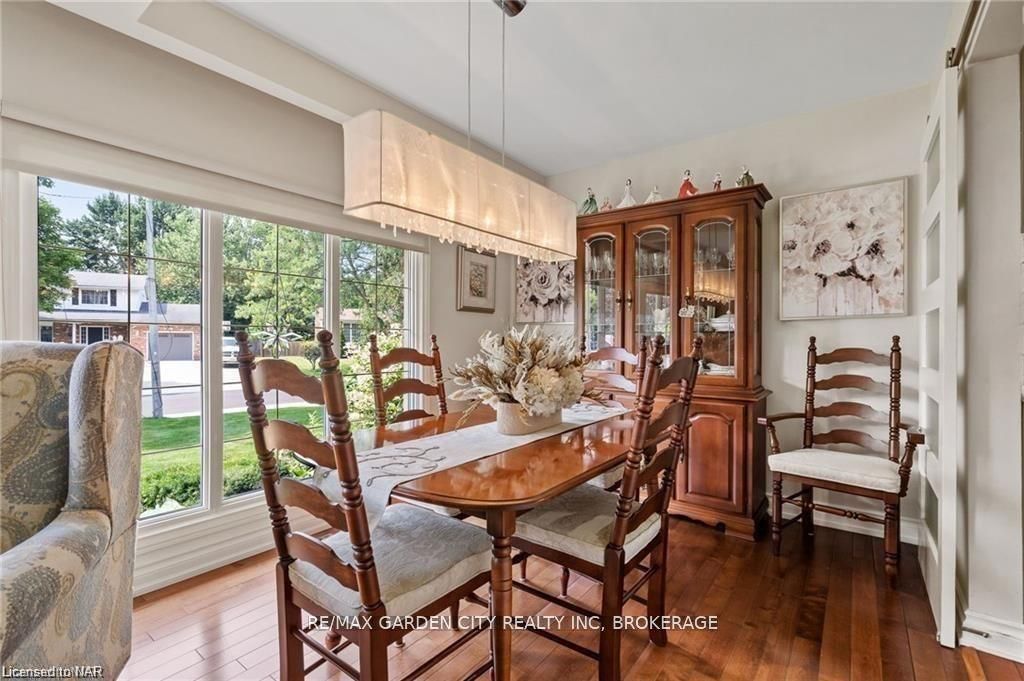 55 Sherwood Forest Trail Property Photo 8