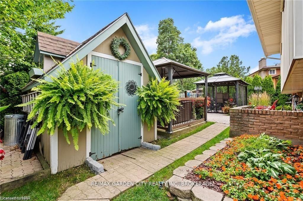 55 Sherwood Forest Trail Property Photo 24