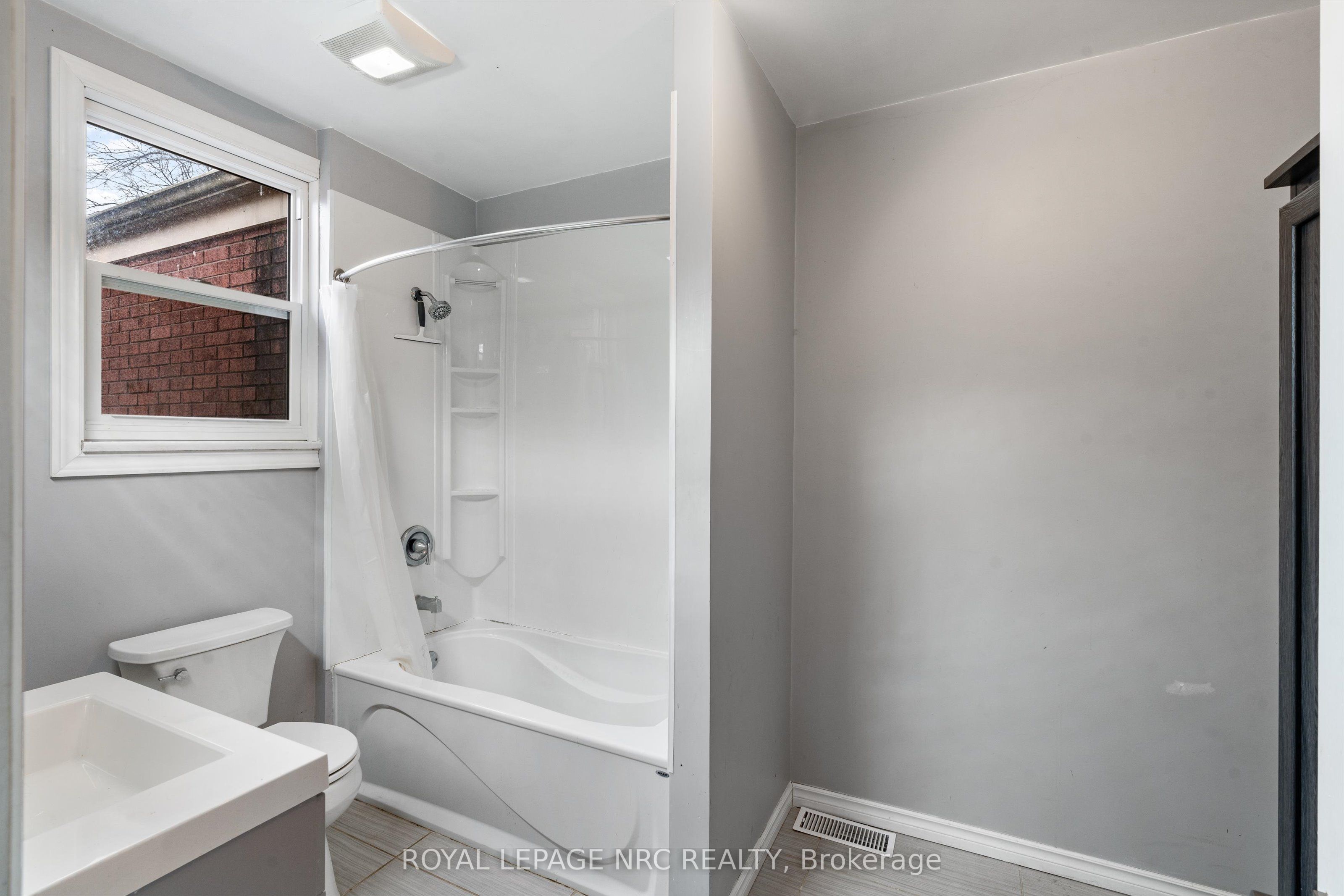 6 Ormond Street Property Photo 18