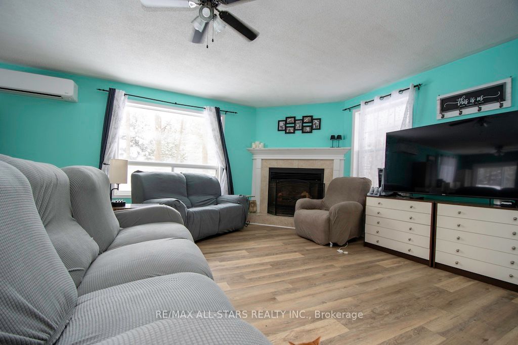 2 Oakwood Drive Property Photo 9