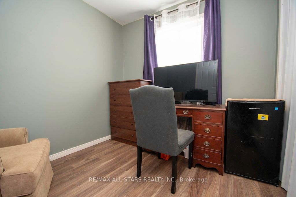 2 Oakwood Drive Property Photo 19