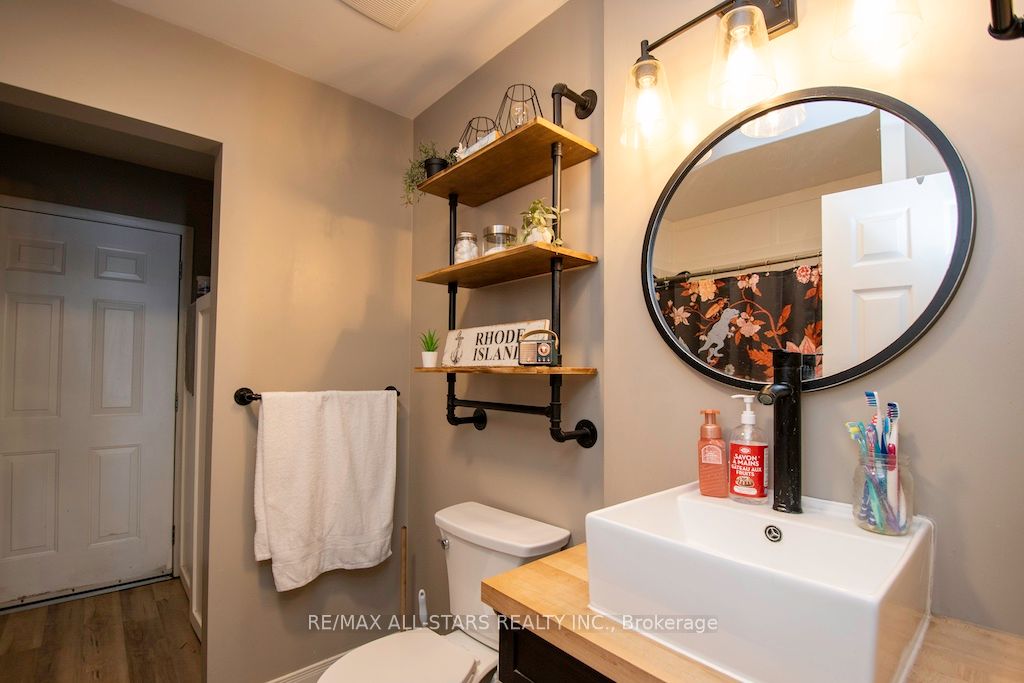 2 Oakwood Drive Property Photo 21